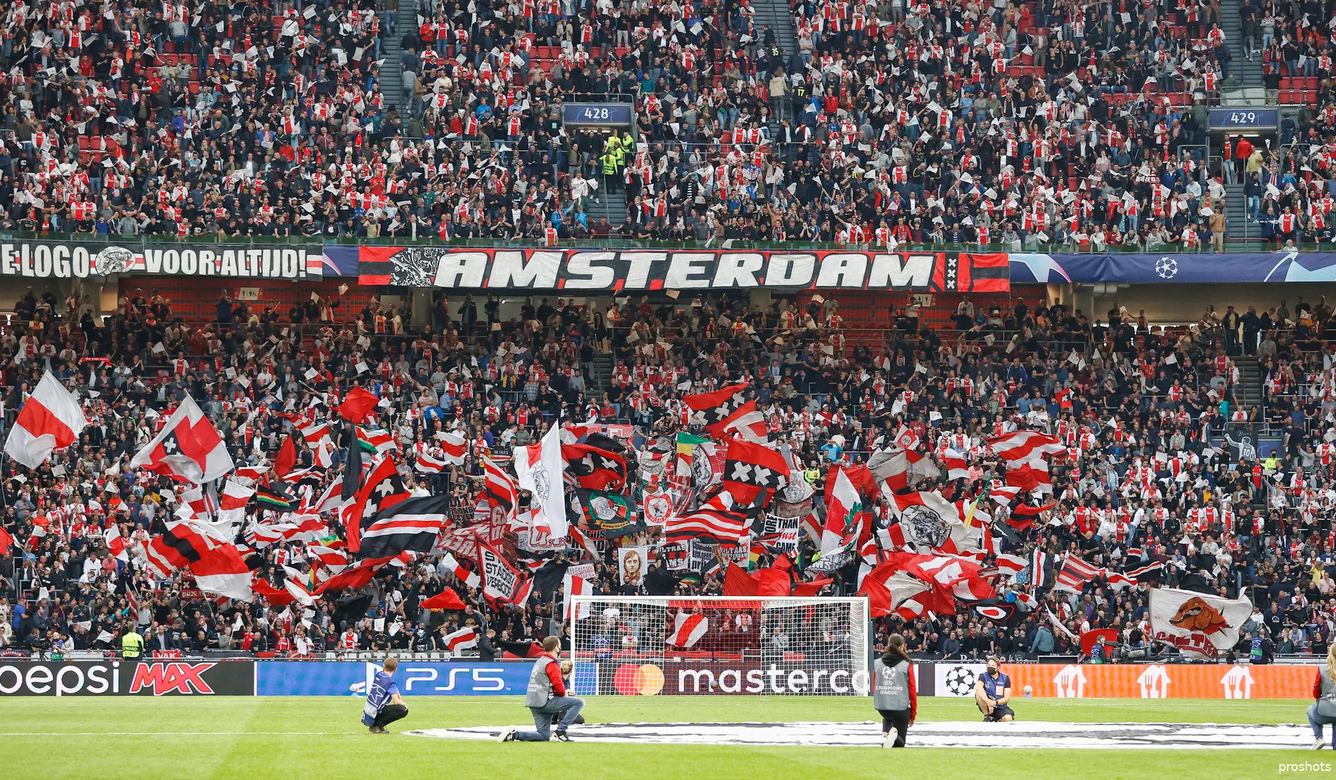 copyright proshots 13689568