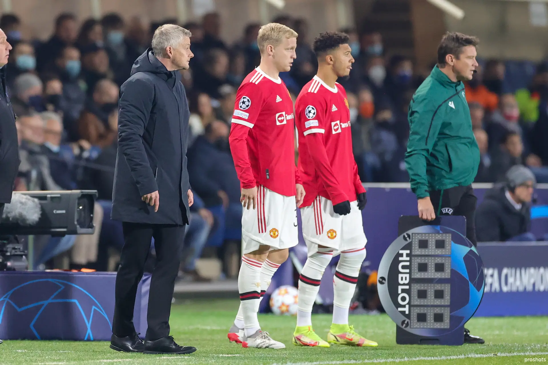 Donny van de Beek Ole Gunnar Solskjaer Jadon Sancho Manchester United Champions League