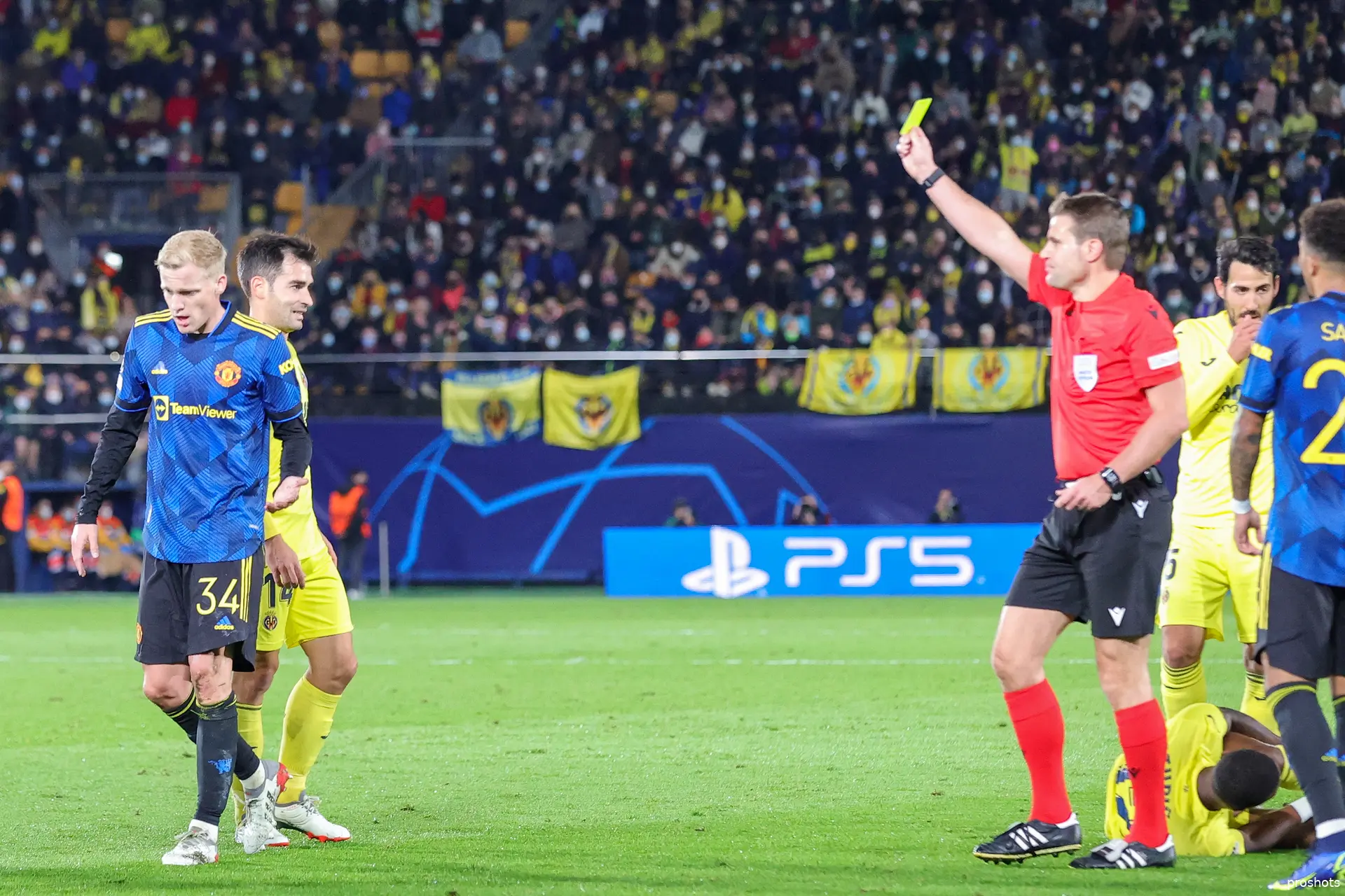 Donny van de Beek Villarreal Manchester United