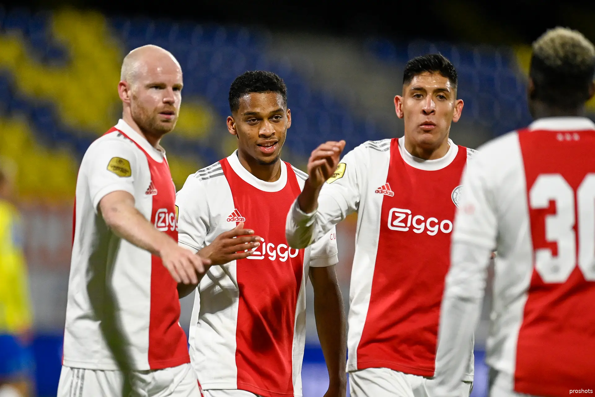 edson alvarez jurrien timber davy klaassen ajax