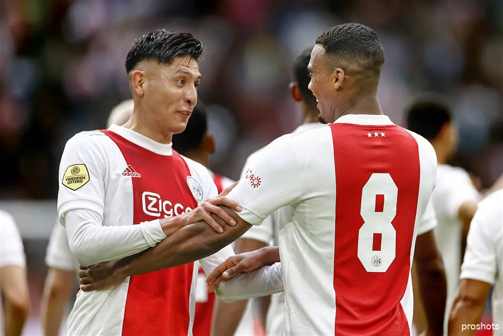 edson alvarez ryan gravenberch ajax