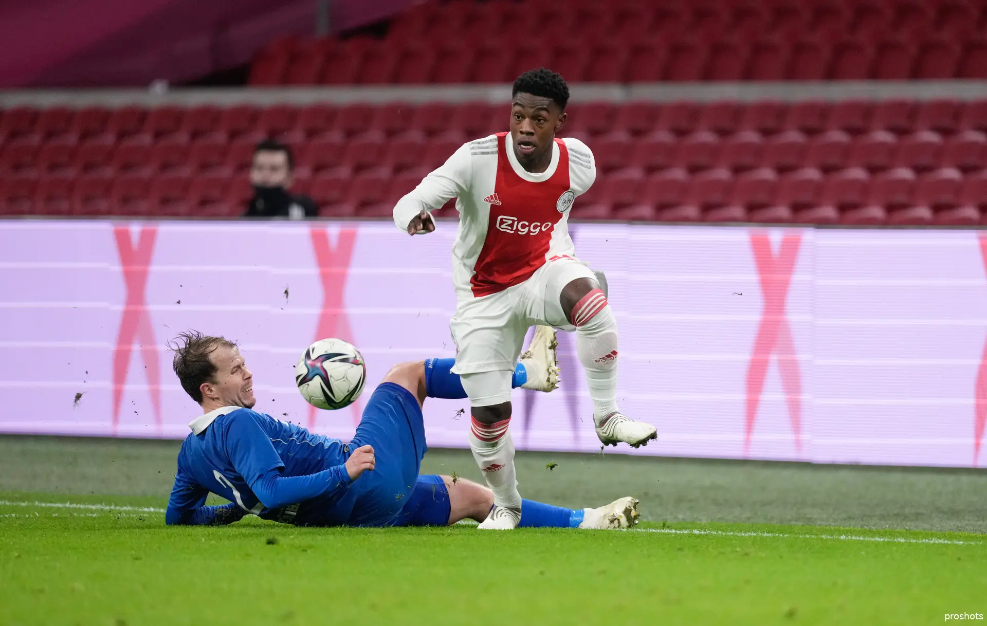 Amourricho van Axel Dongen Ajax BVV Barendrecht KNVB Beker