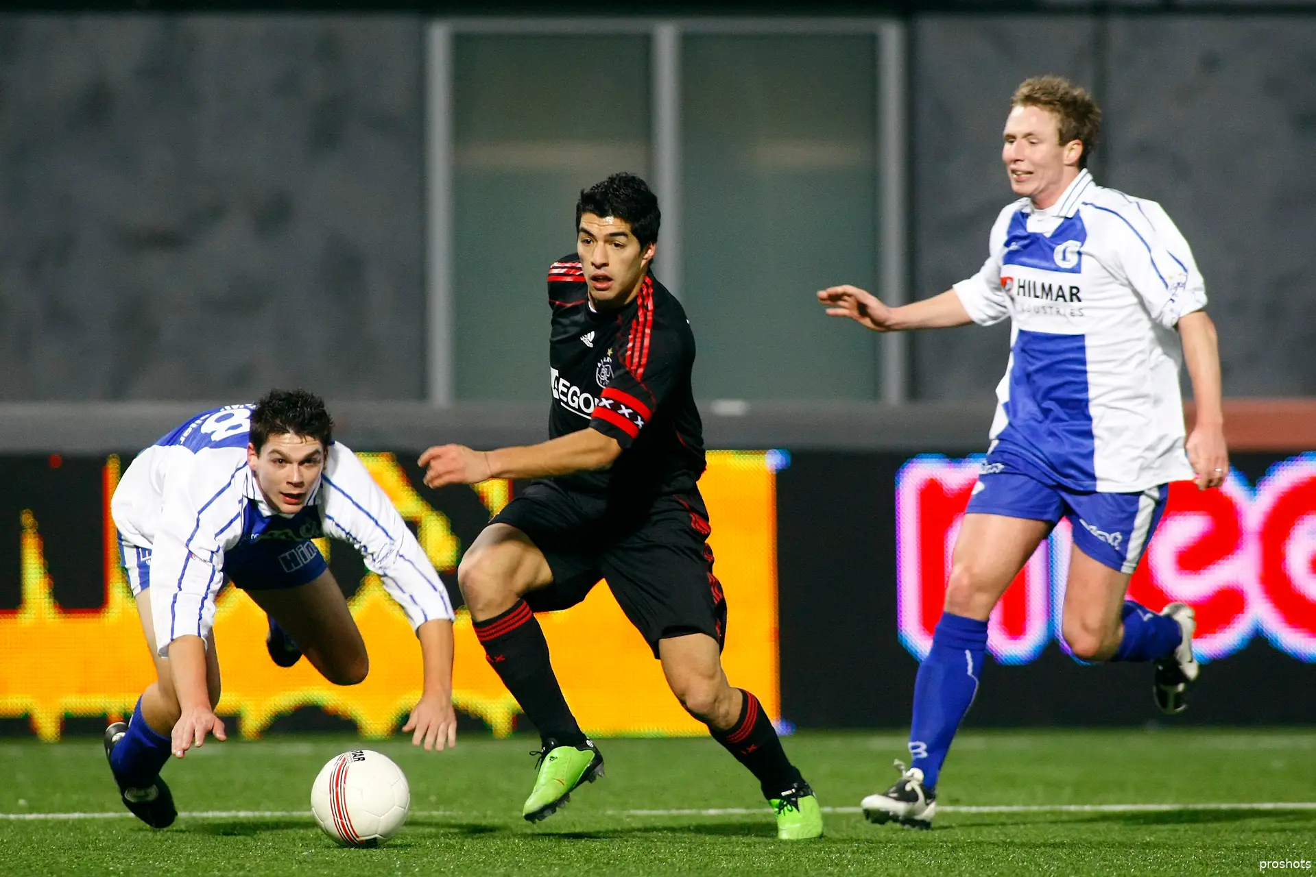 suarez ajax whc 2009