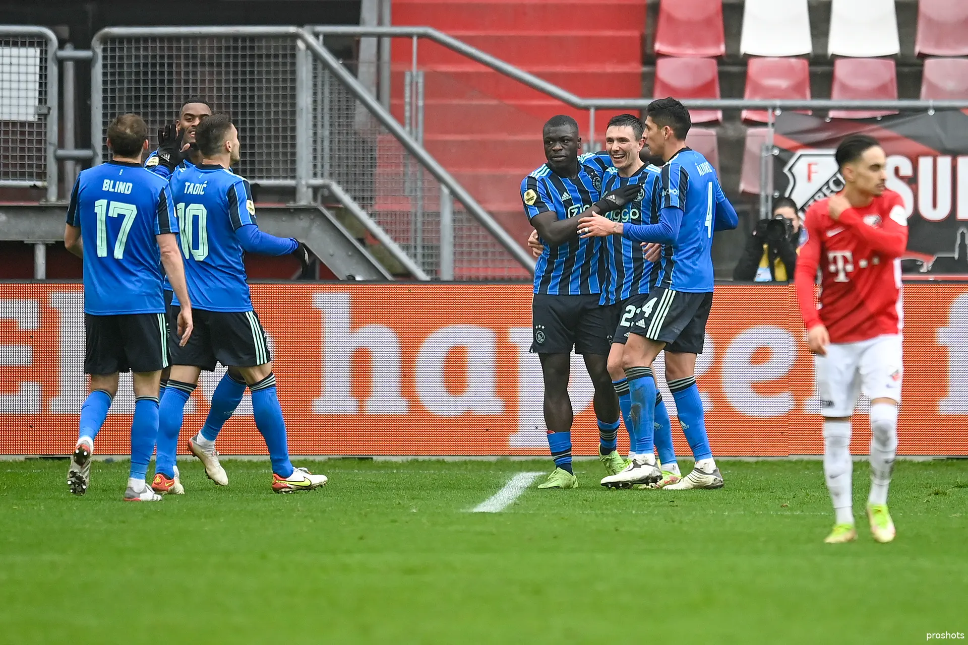 brian brobbey fc utrecht ajax