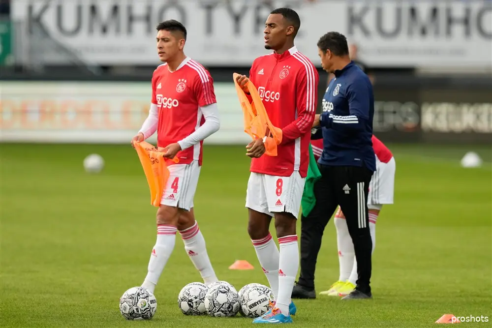 edson alvarez ryan gravenberch ajax