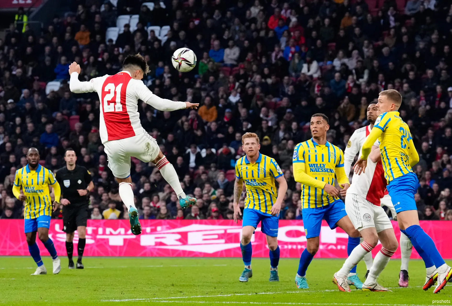 lisandro martinez ajax rkc waalwijk