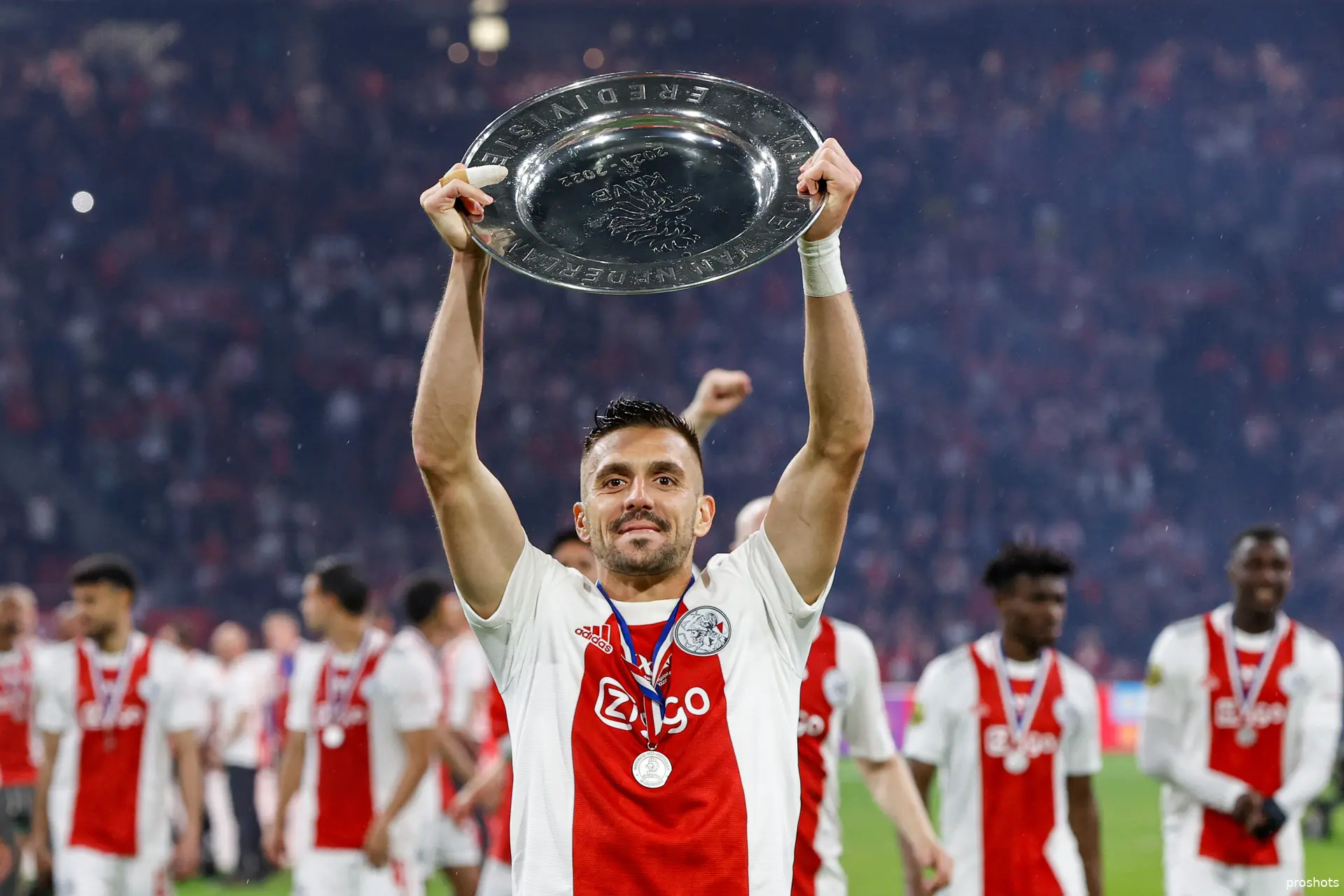 dusan tadic pak schaal