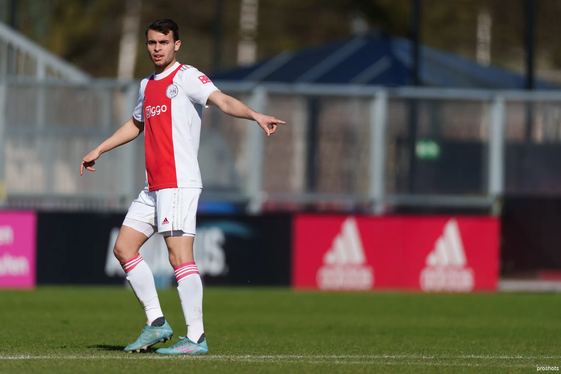 enric llansana jong ajax
