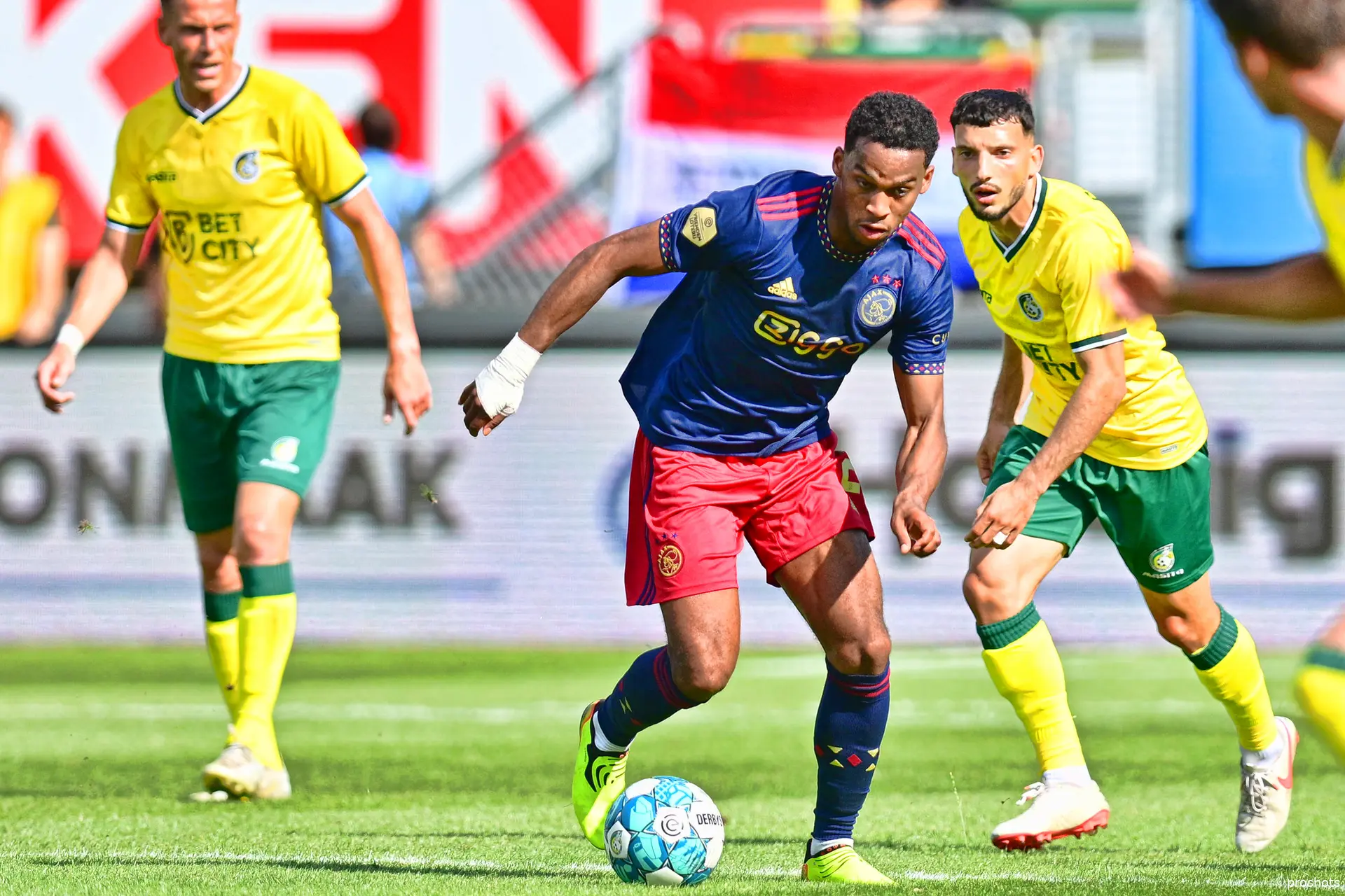 jurrien timber ajax fortuna sittard 2022