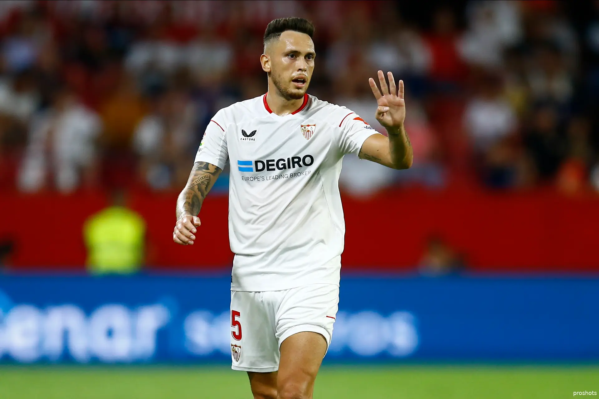 lucas ocampos sevilla