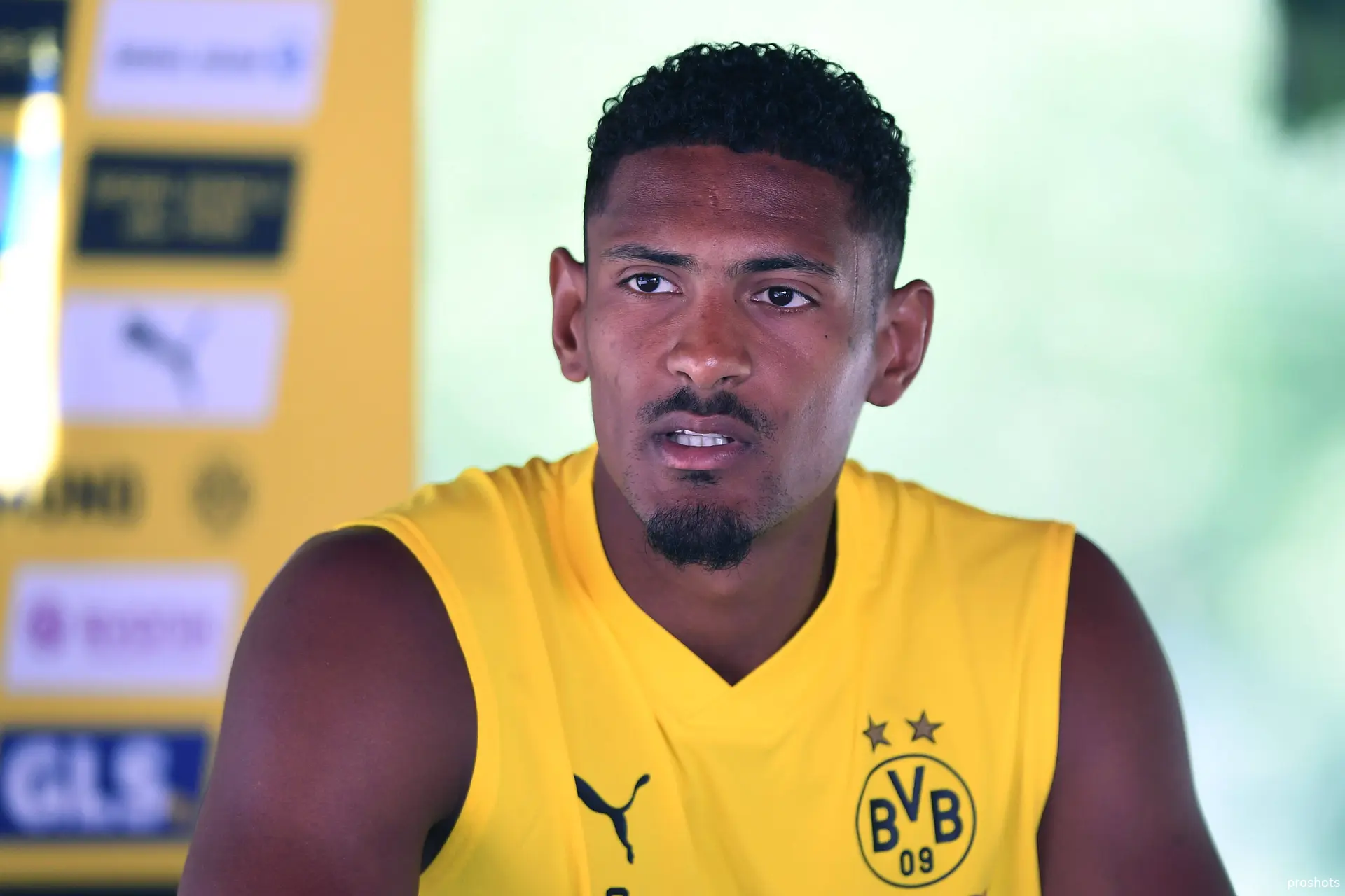 sebastien haller borussia dortmund