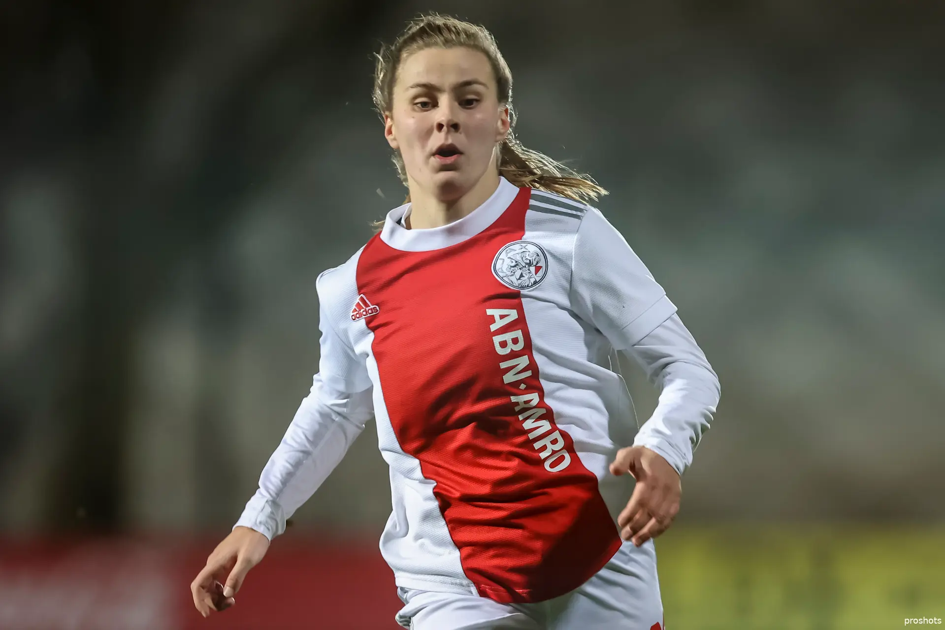 victoria pelova ajax vrouwen
