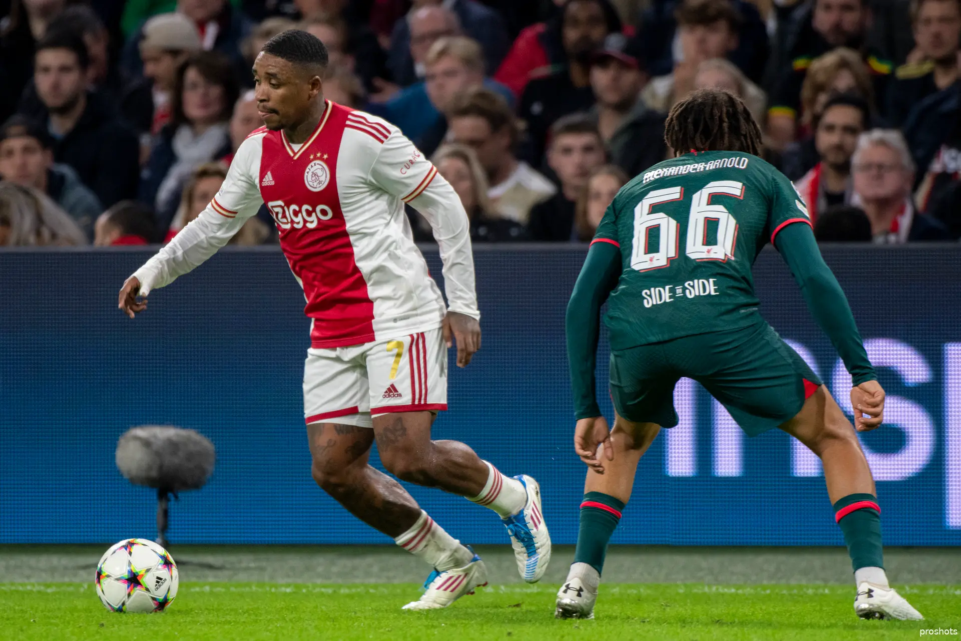 steven bergwijn ajax liverpool