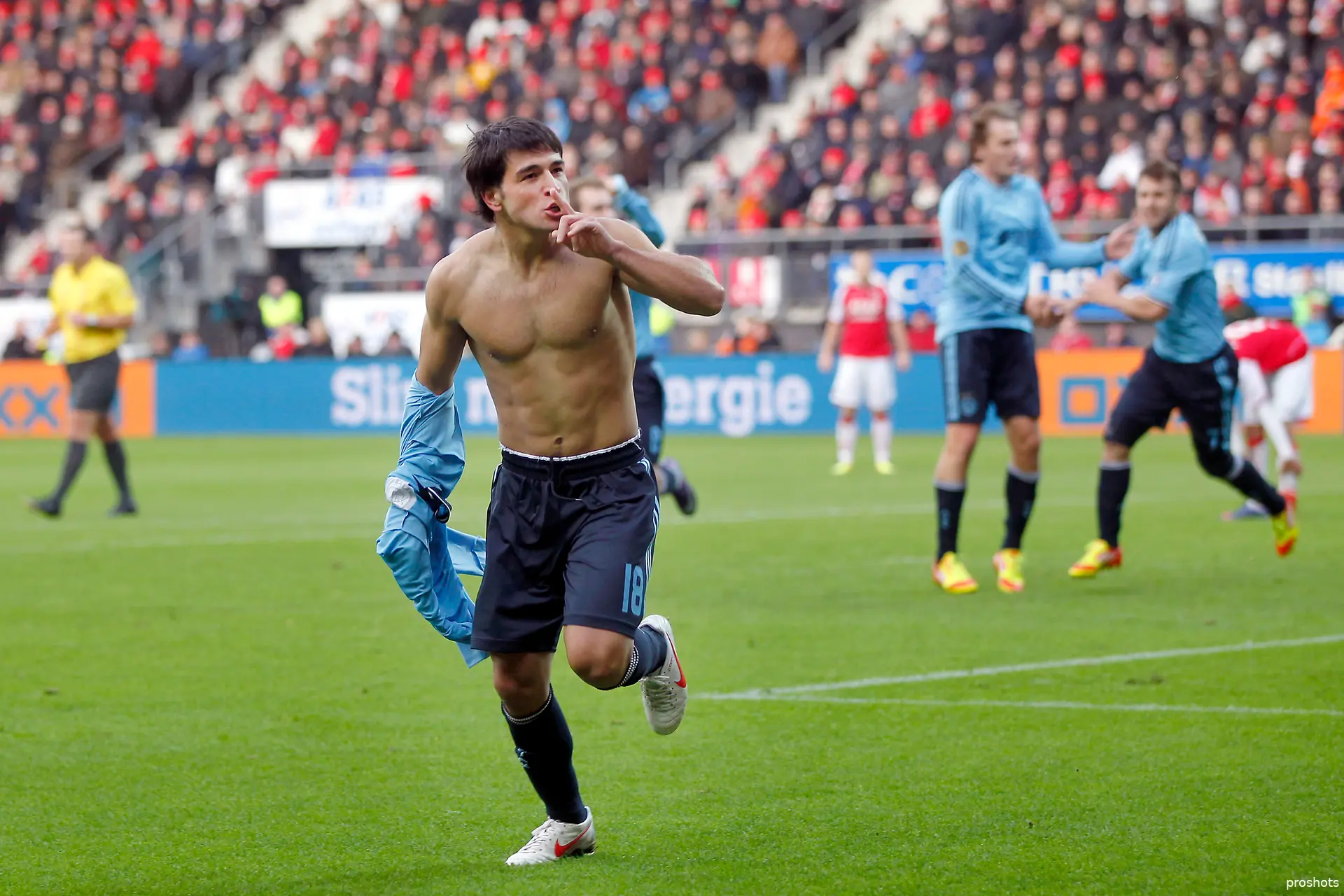 nicolas lodeiro az ajax 2012