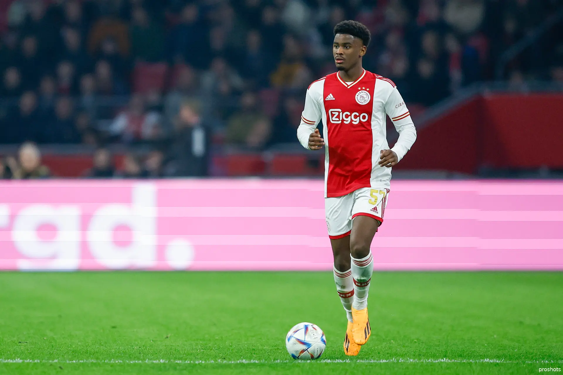 jorrel hato ajax emmen