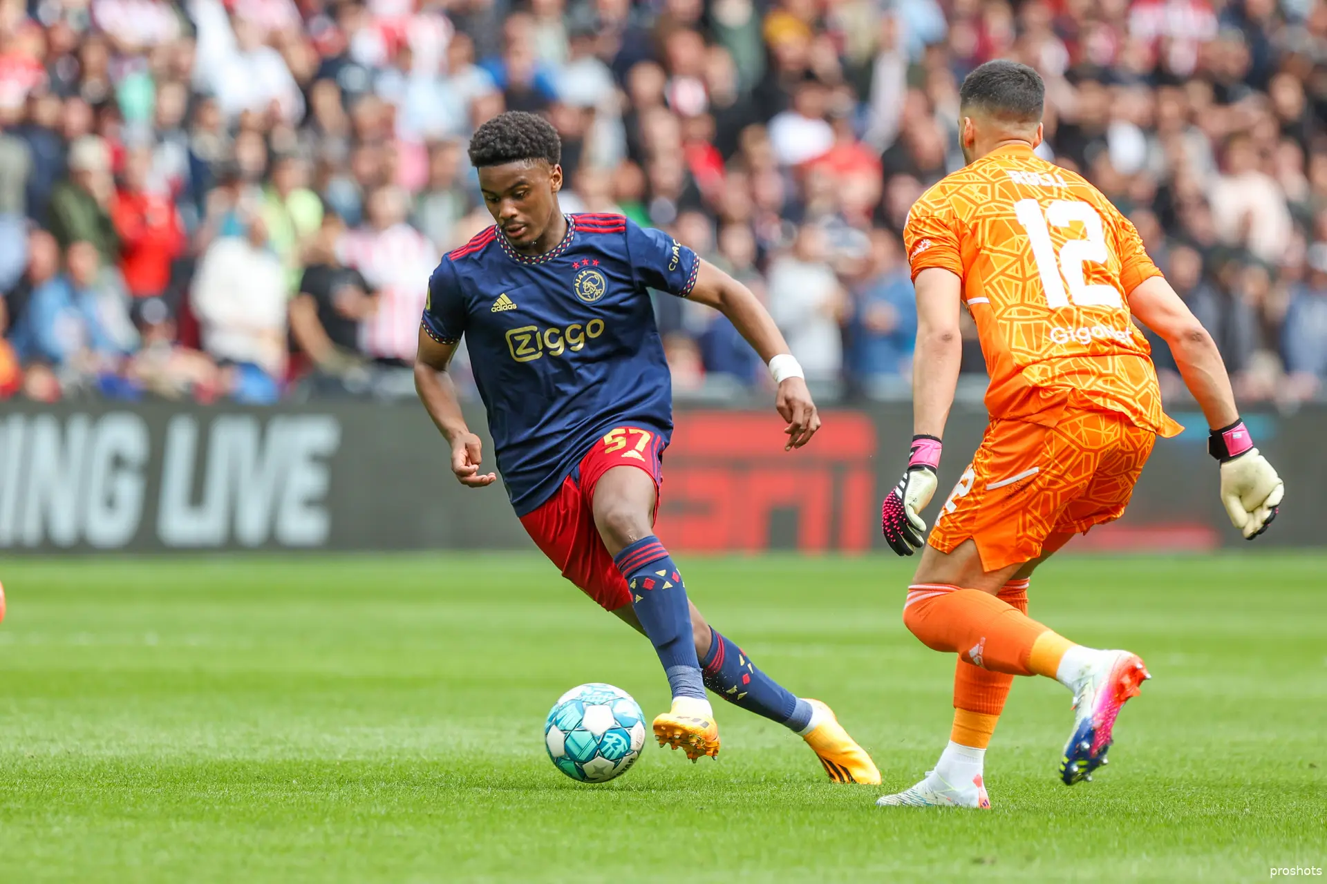 jorrel hato psv ajax