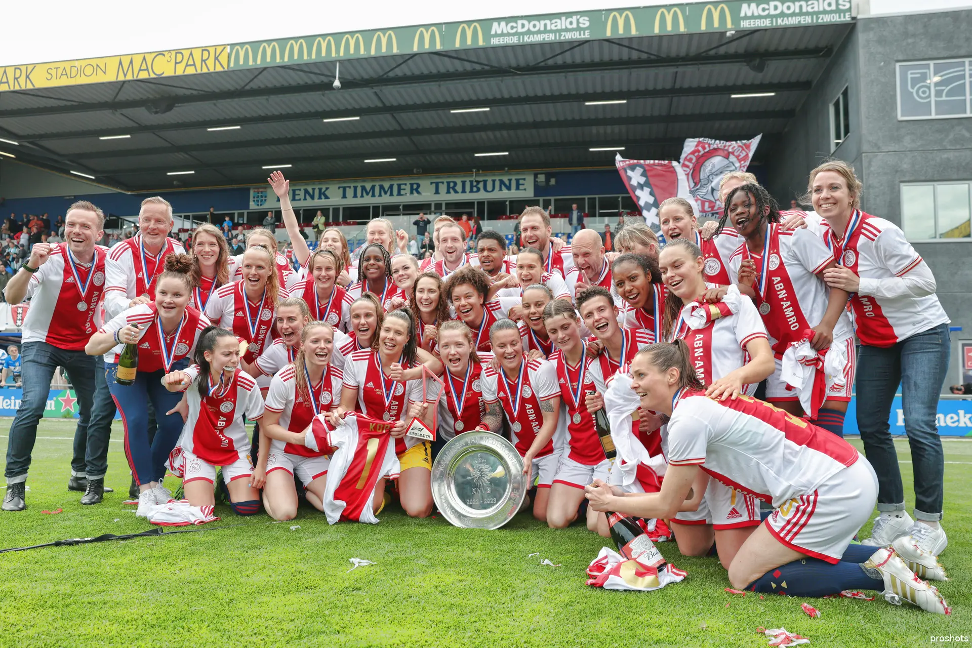 ajax vrouwen kampioen 2023