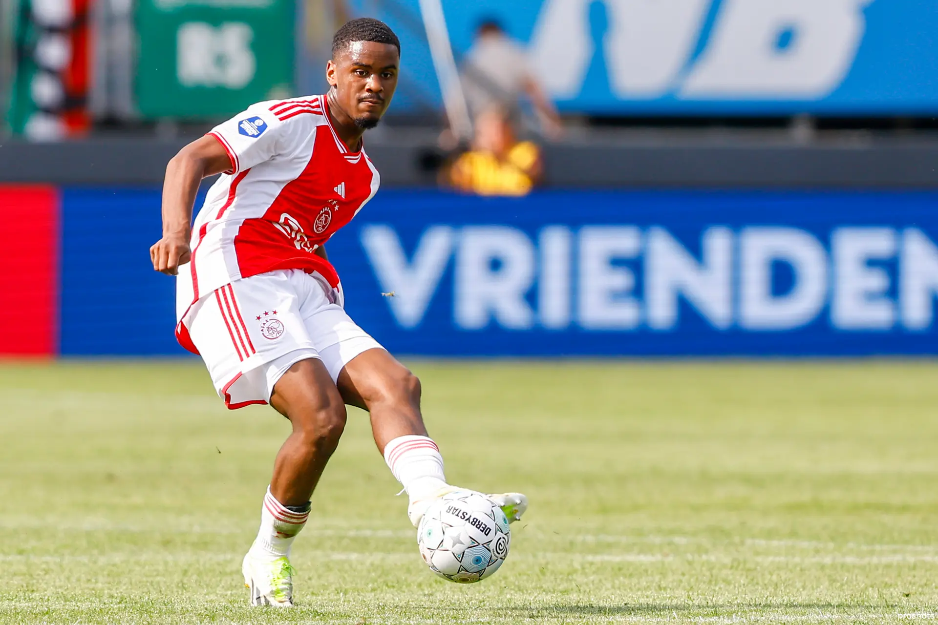jorrel hato ajax