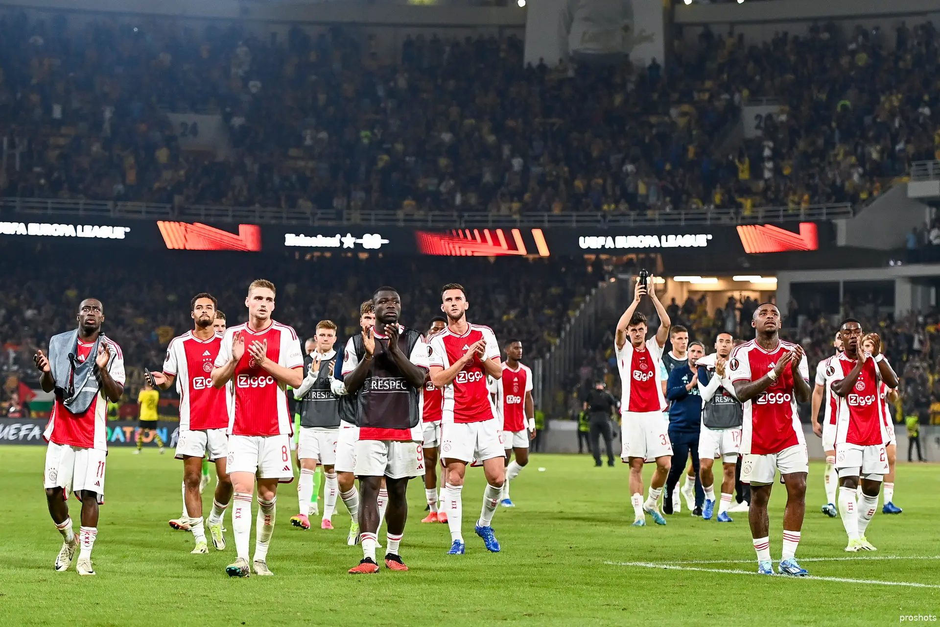 ajax aekathene heleelftal