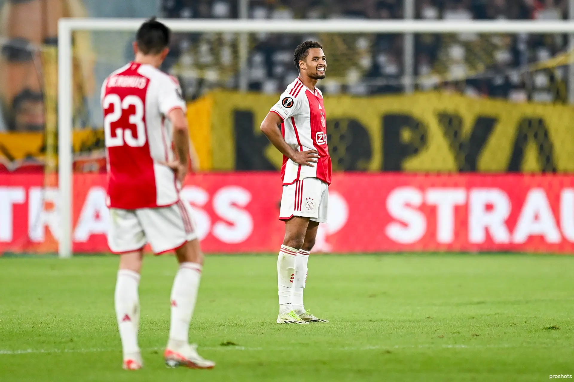 devynerensch aekathene ajax