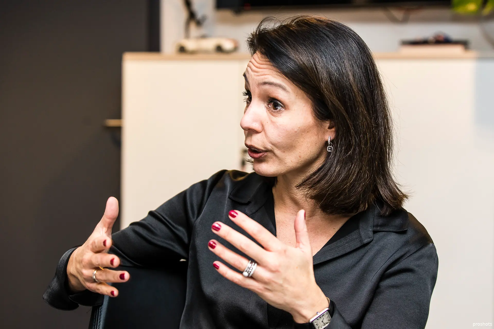 susan lenderink financieel directeur ajax