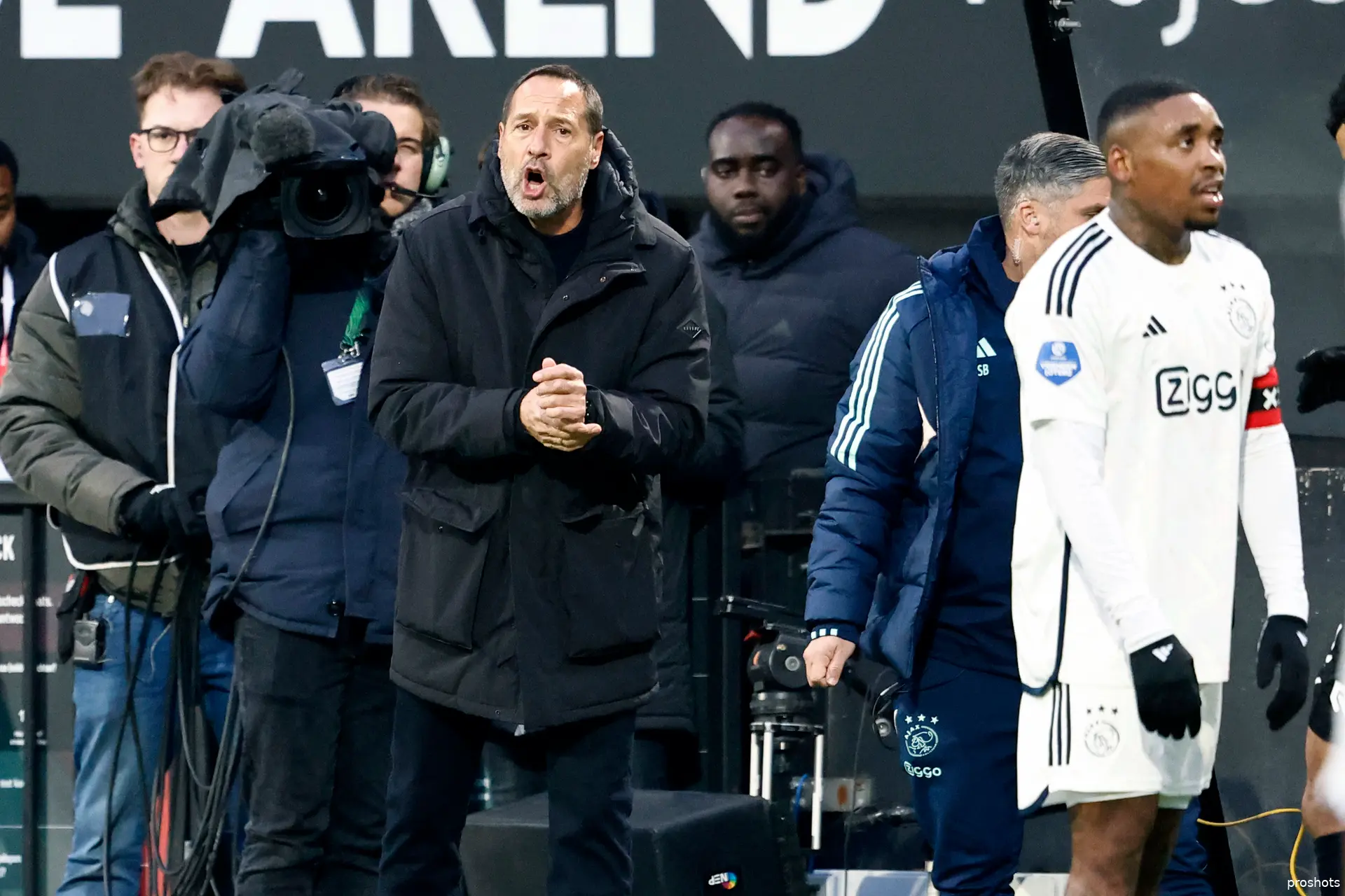 van t schip nec ajax 23 24