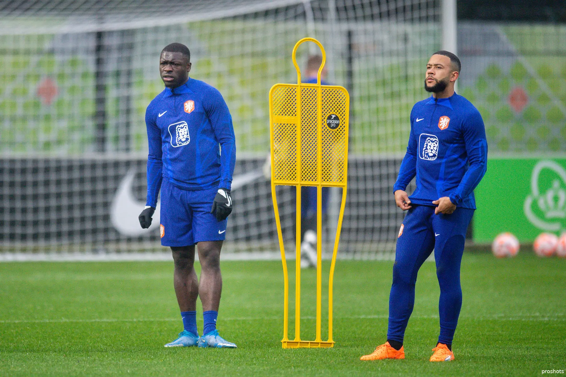 brian brobbey memphis depay nederlands elftal