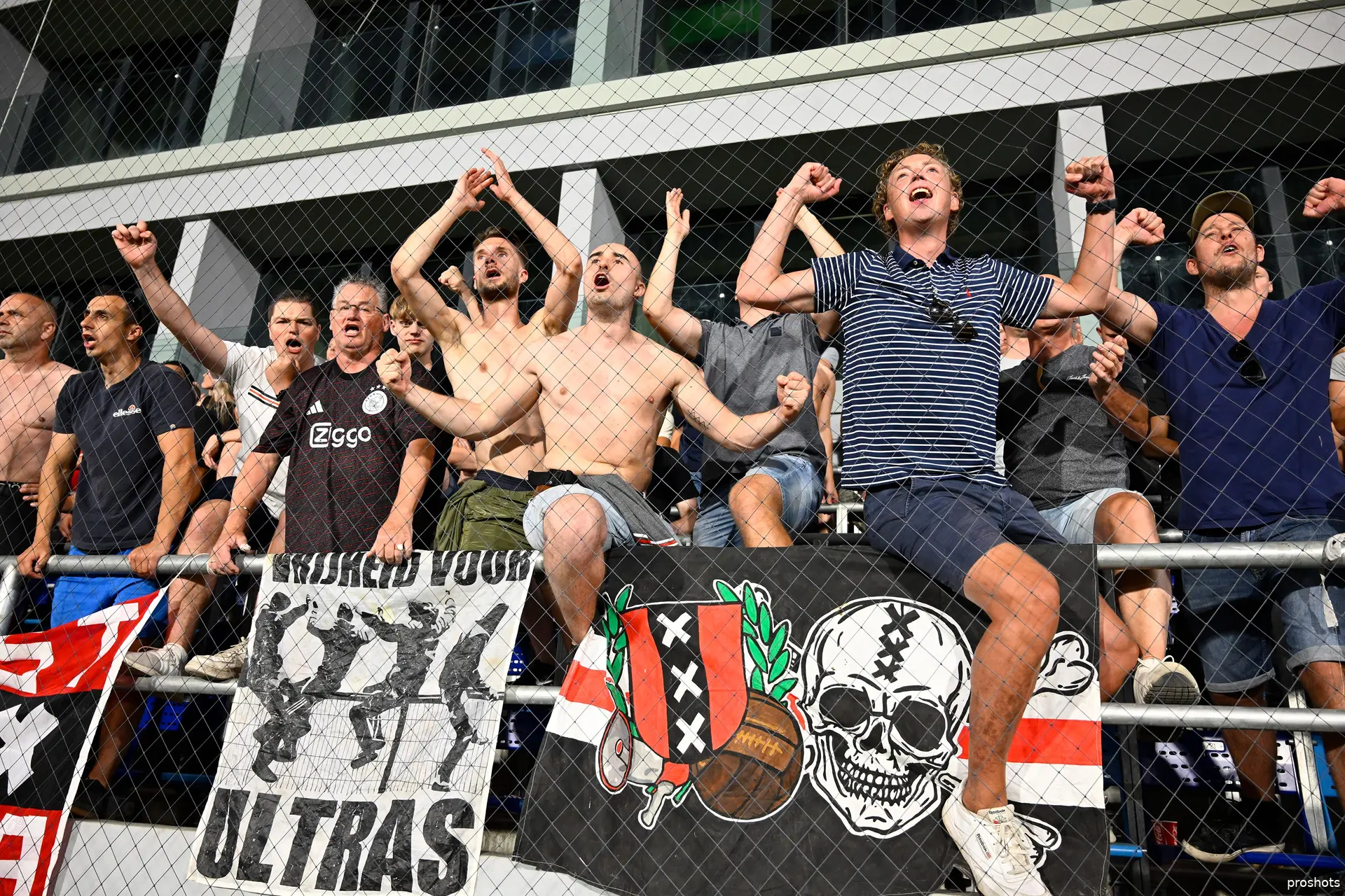 ajax fans vojvodina europa league