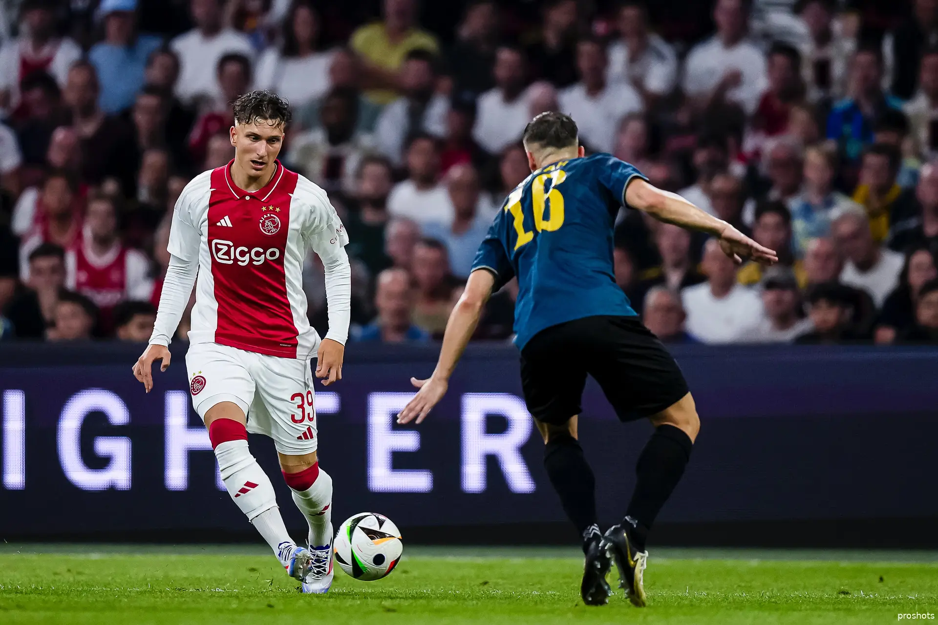 mika godts ajax vojvodina