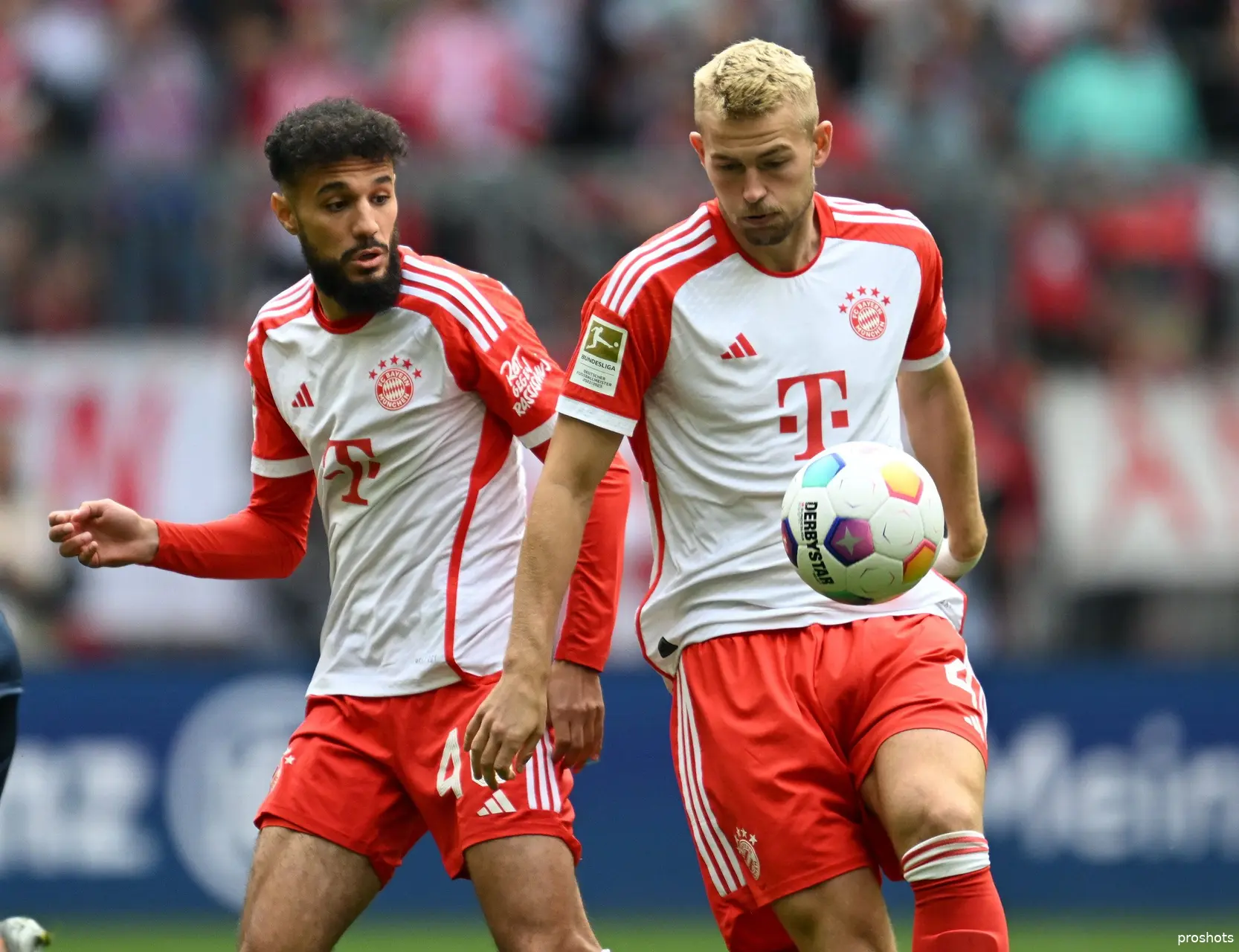 noussair mazraoui matthijs de ligt bayern munchen