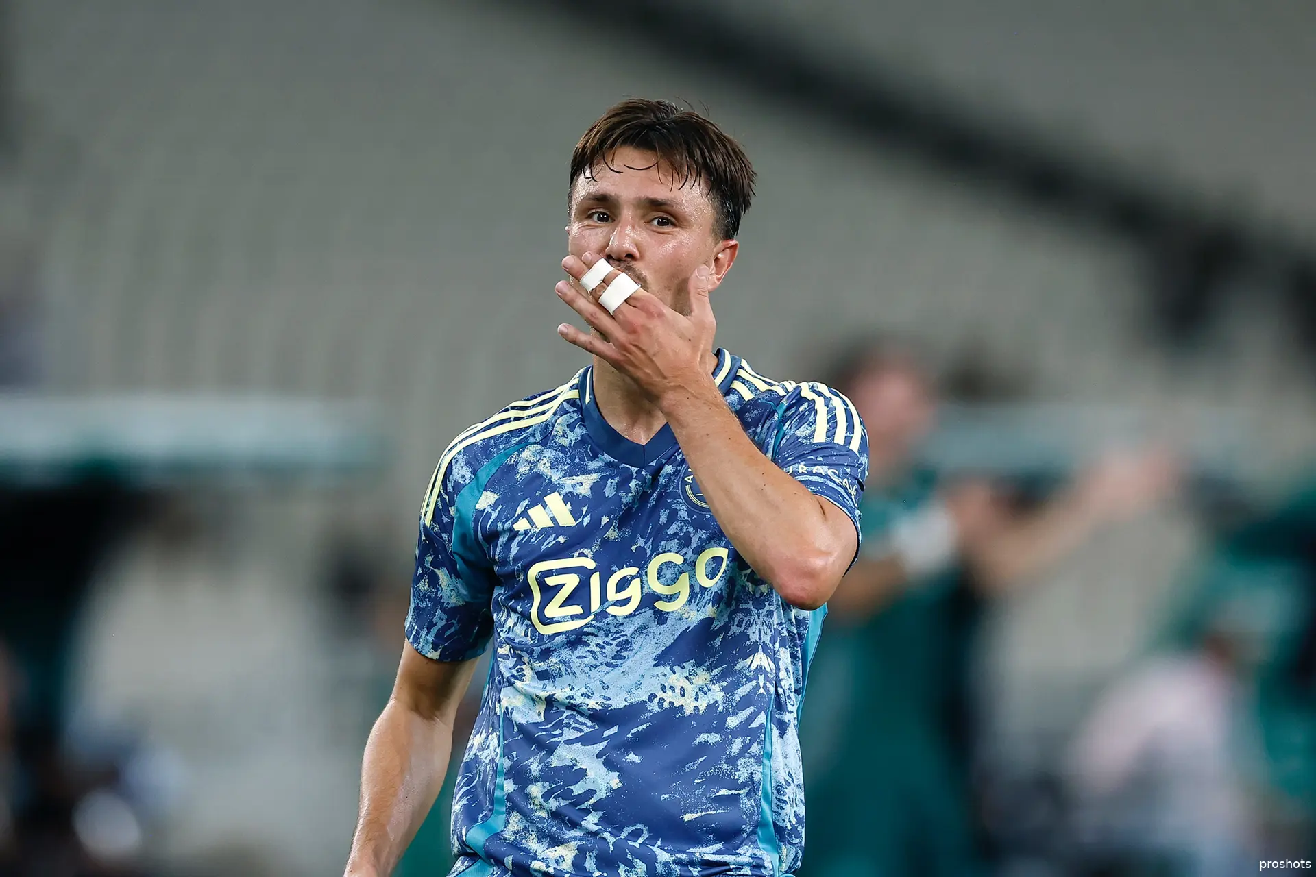 steven berghuis panathinaikos ajax