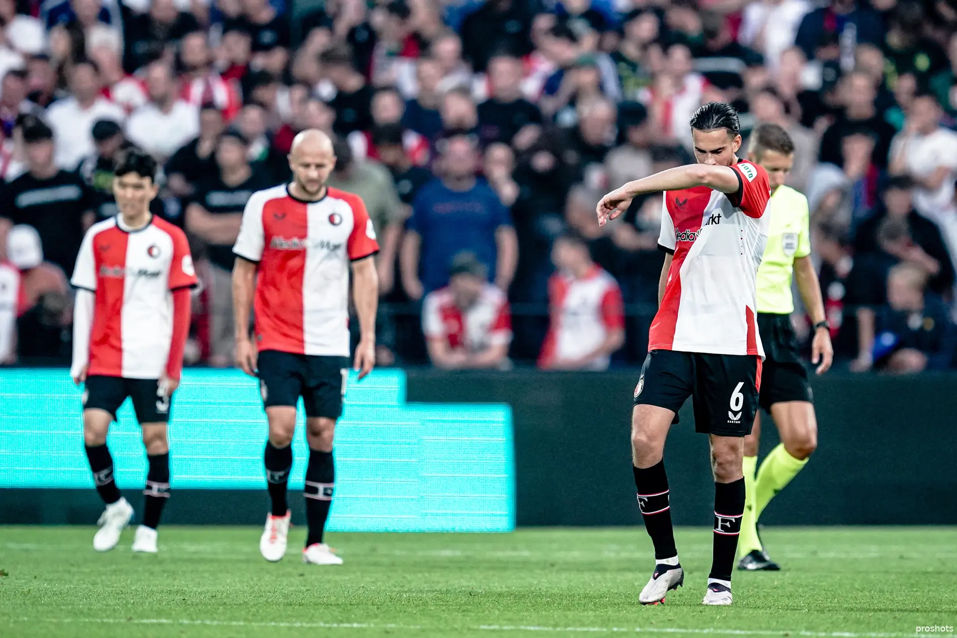 feyenoord bayer leverkusen