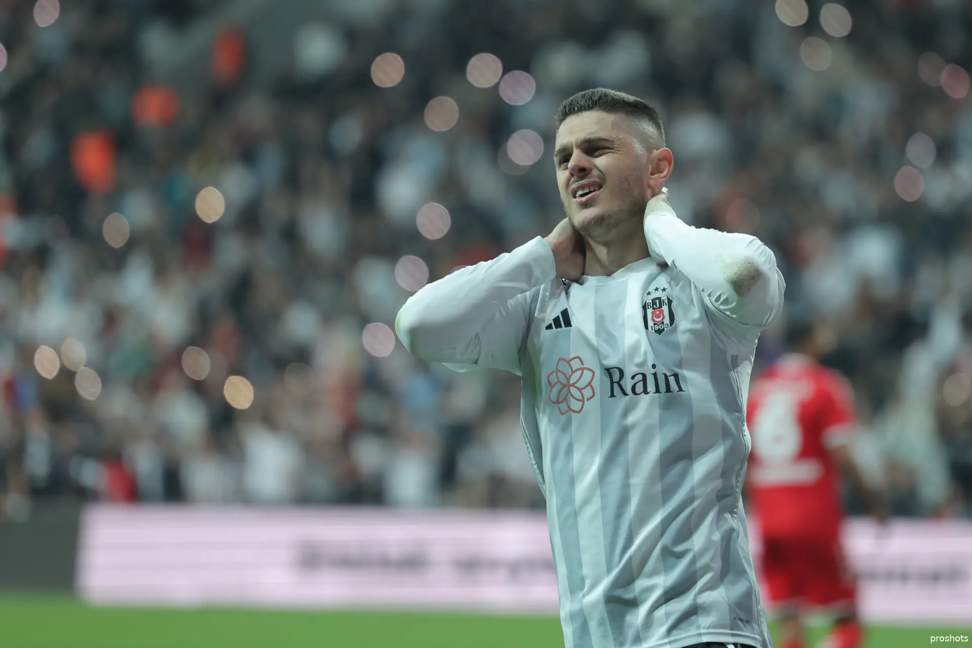 milot rashica besiktas
