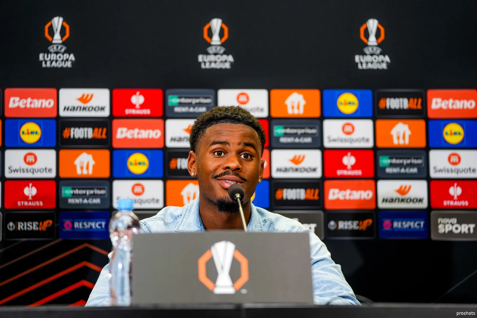 jorrel hato ajax