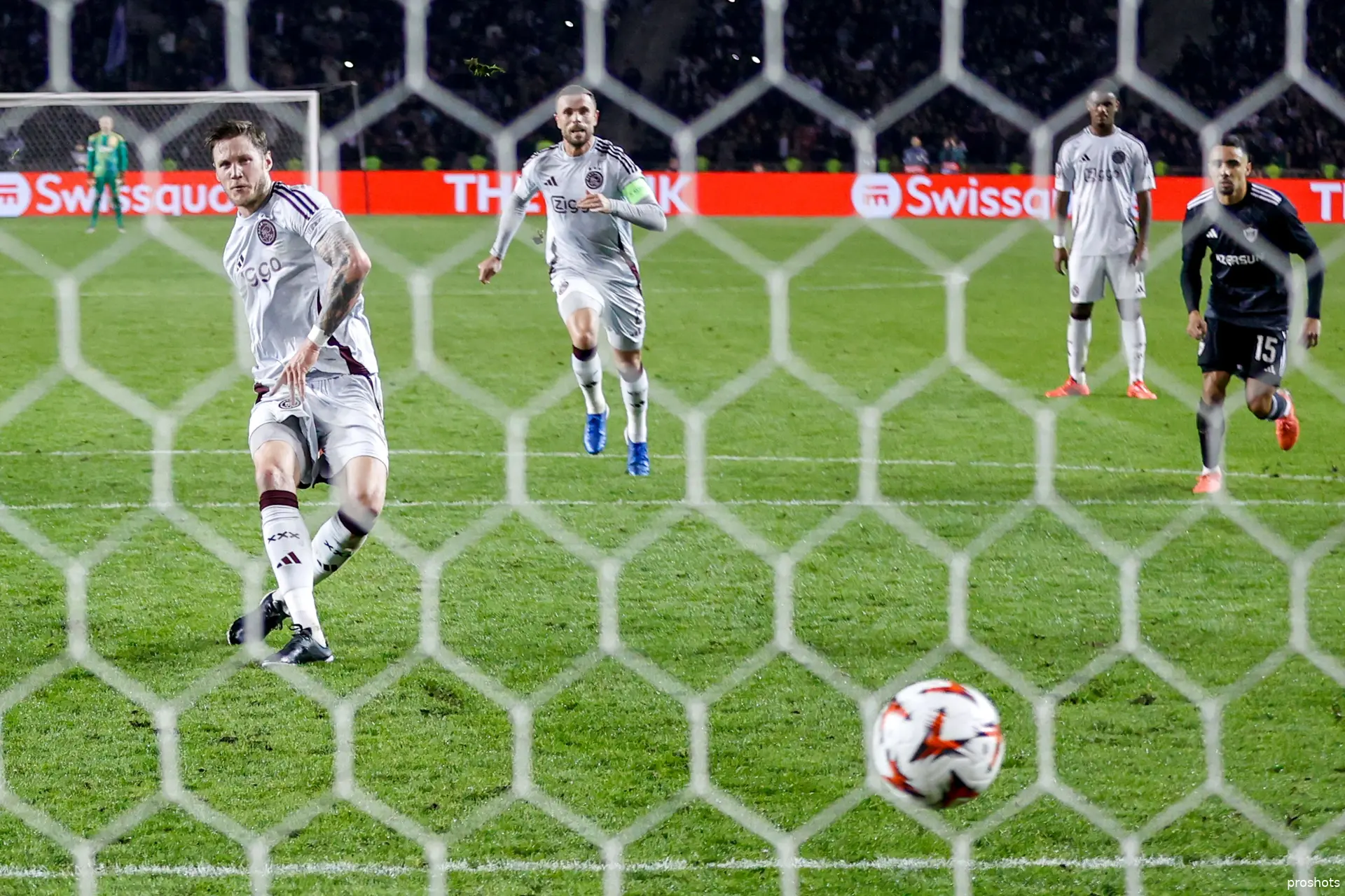 wout weghorst ajax