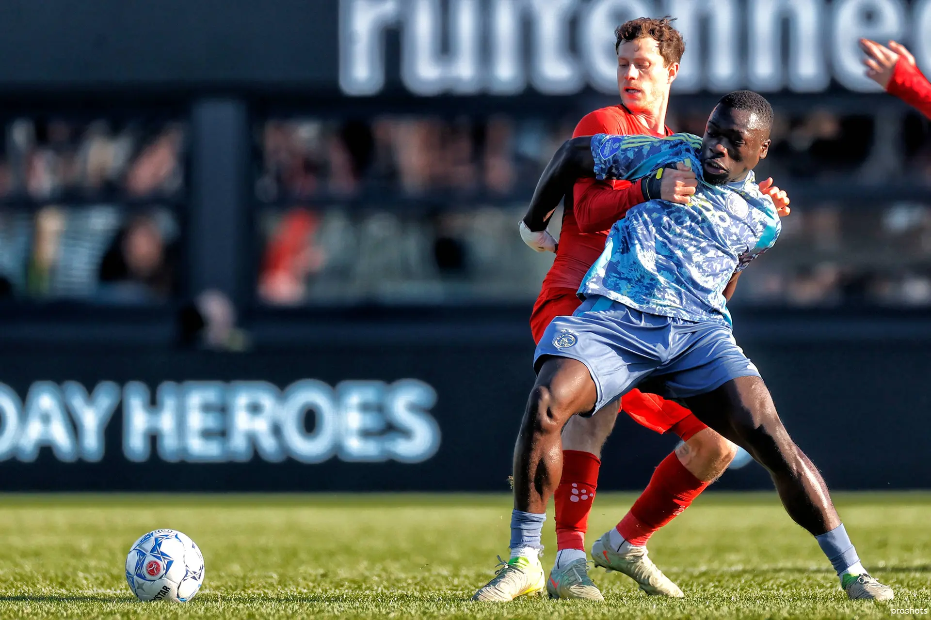 brianbrobbey almere ajax