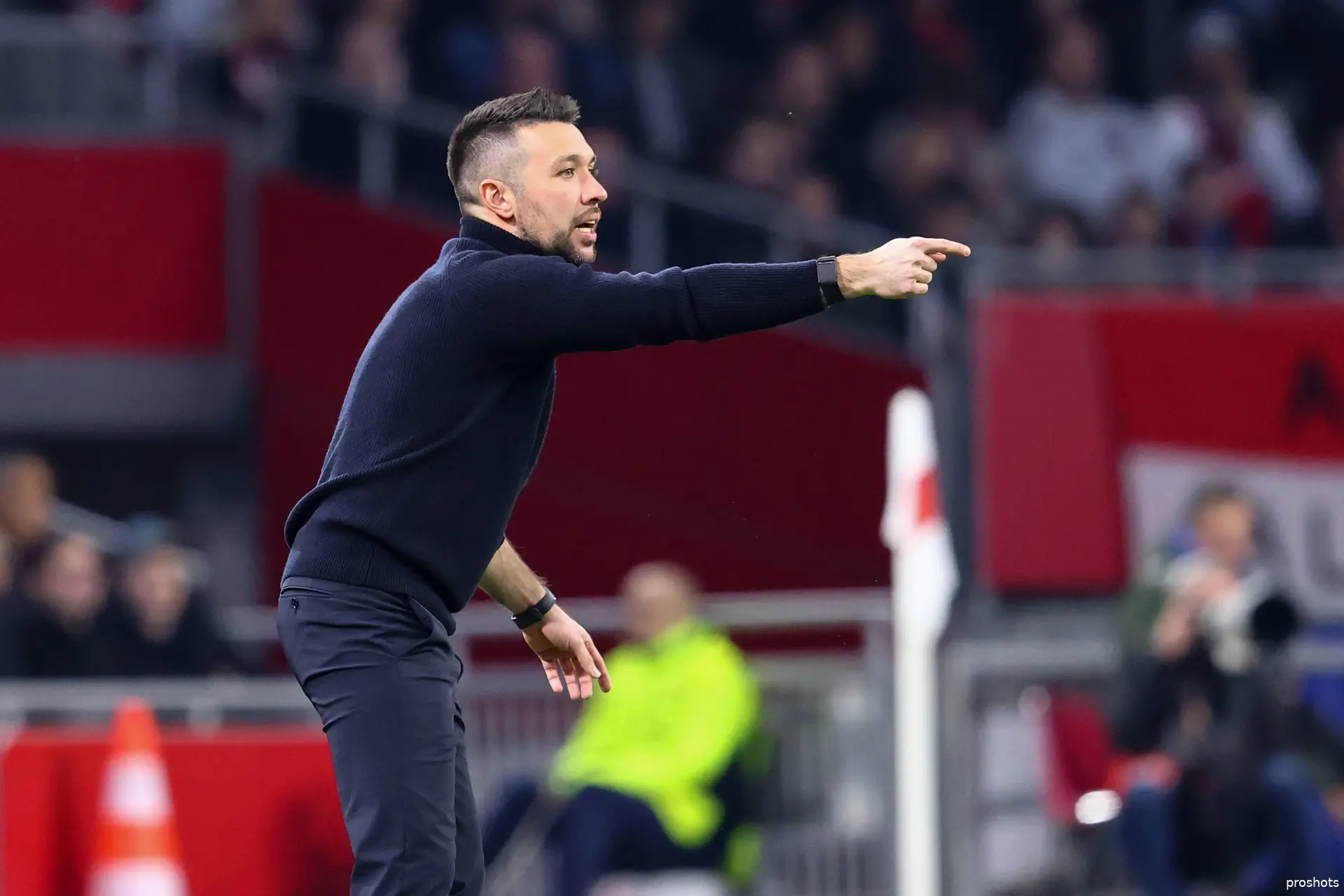 francesco farioli ajax eintracht frankfurt europa league