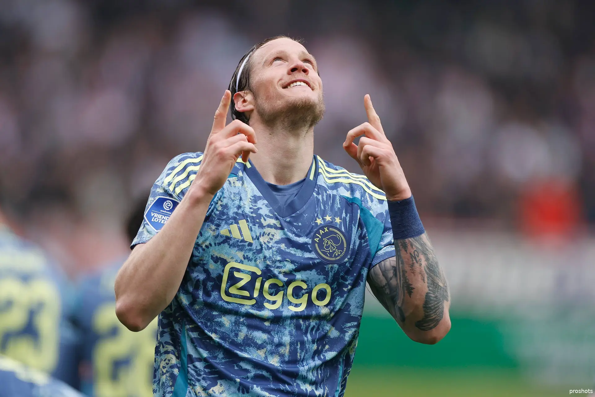 wout weghorst willemii ajax