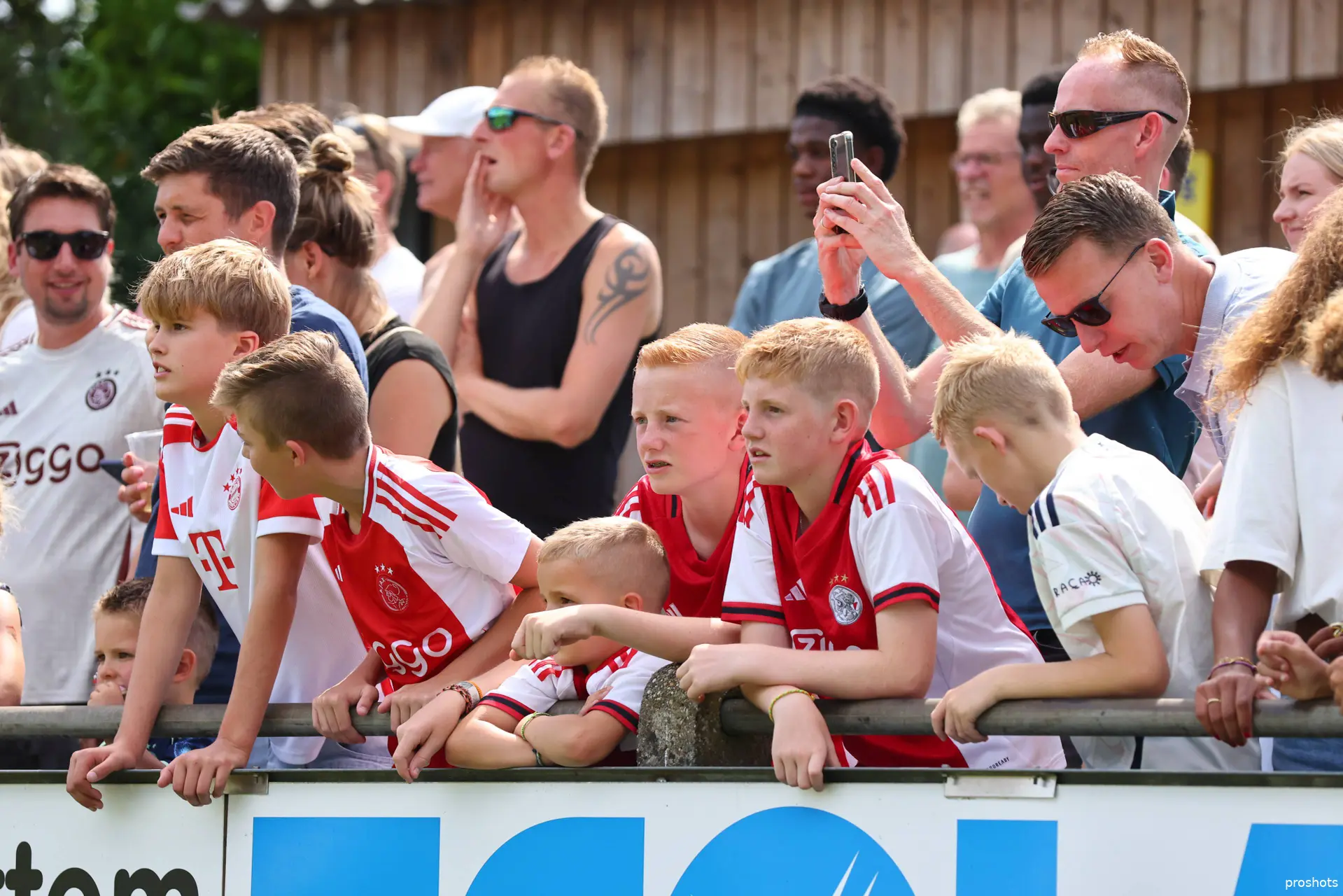 ajax-fans-oefenduel-hattem