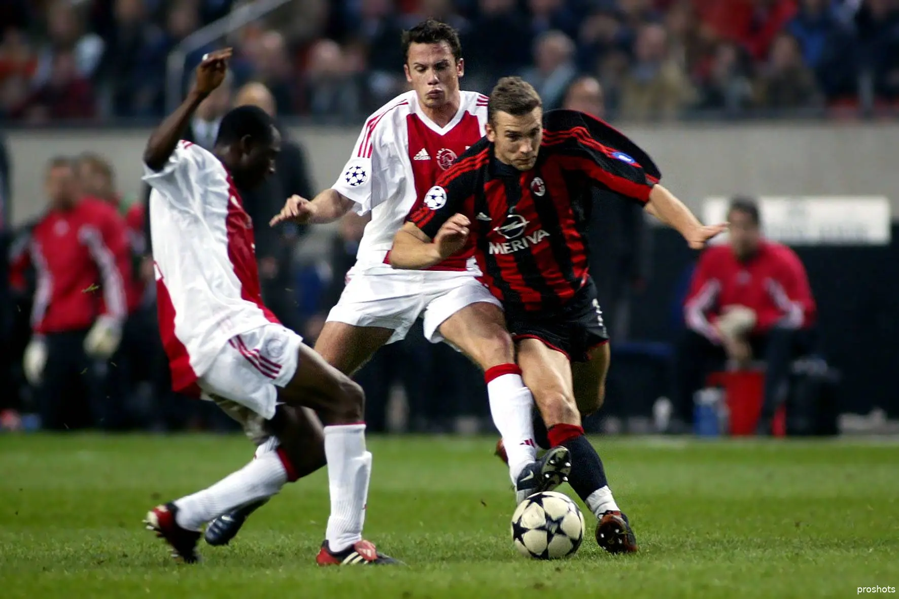 Heitinga-Ajax-AC milan- 2003