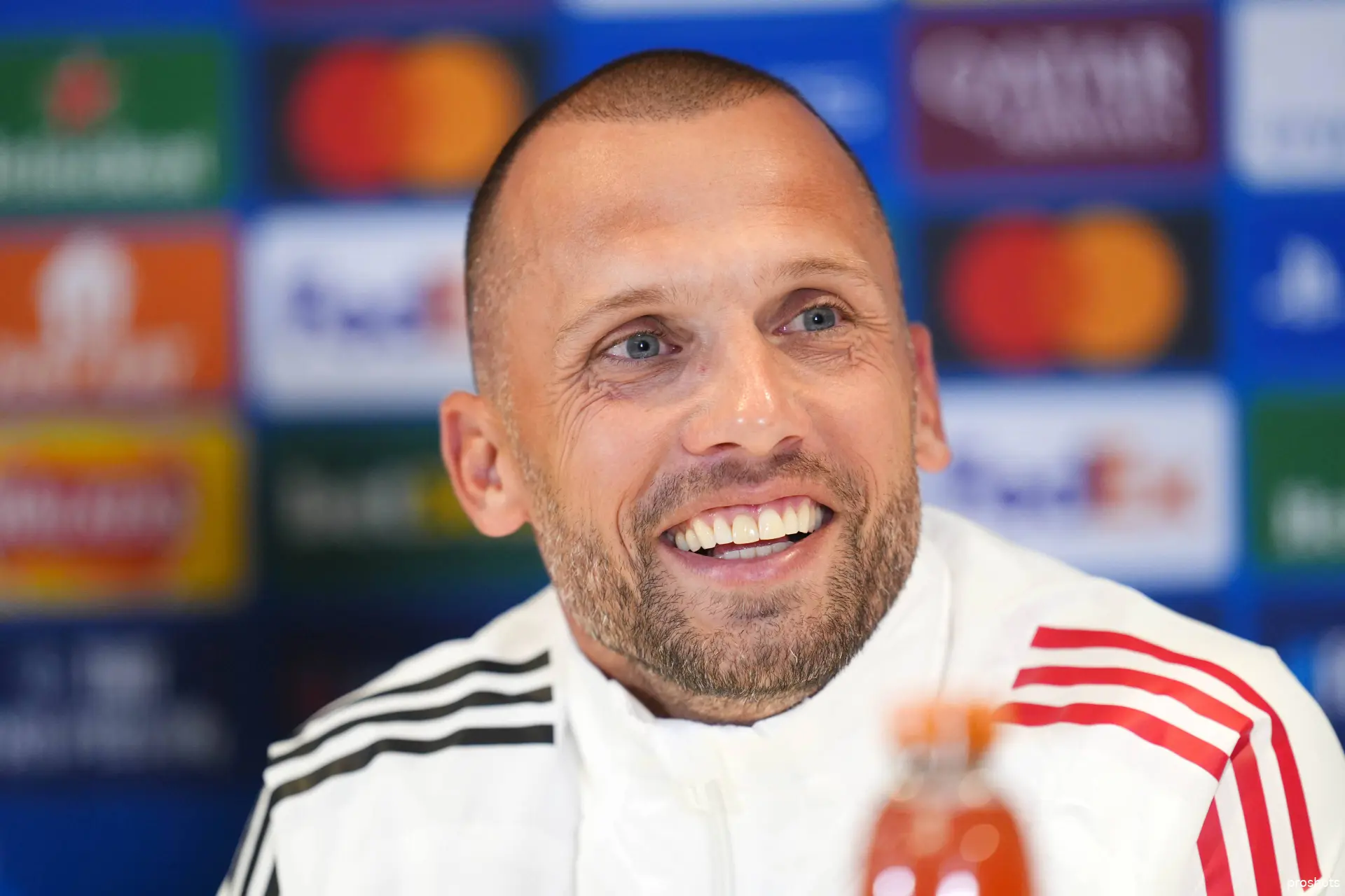 john-heitinga-ajax-persconferentie