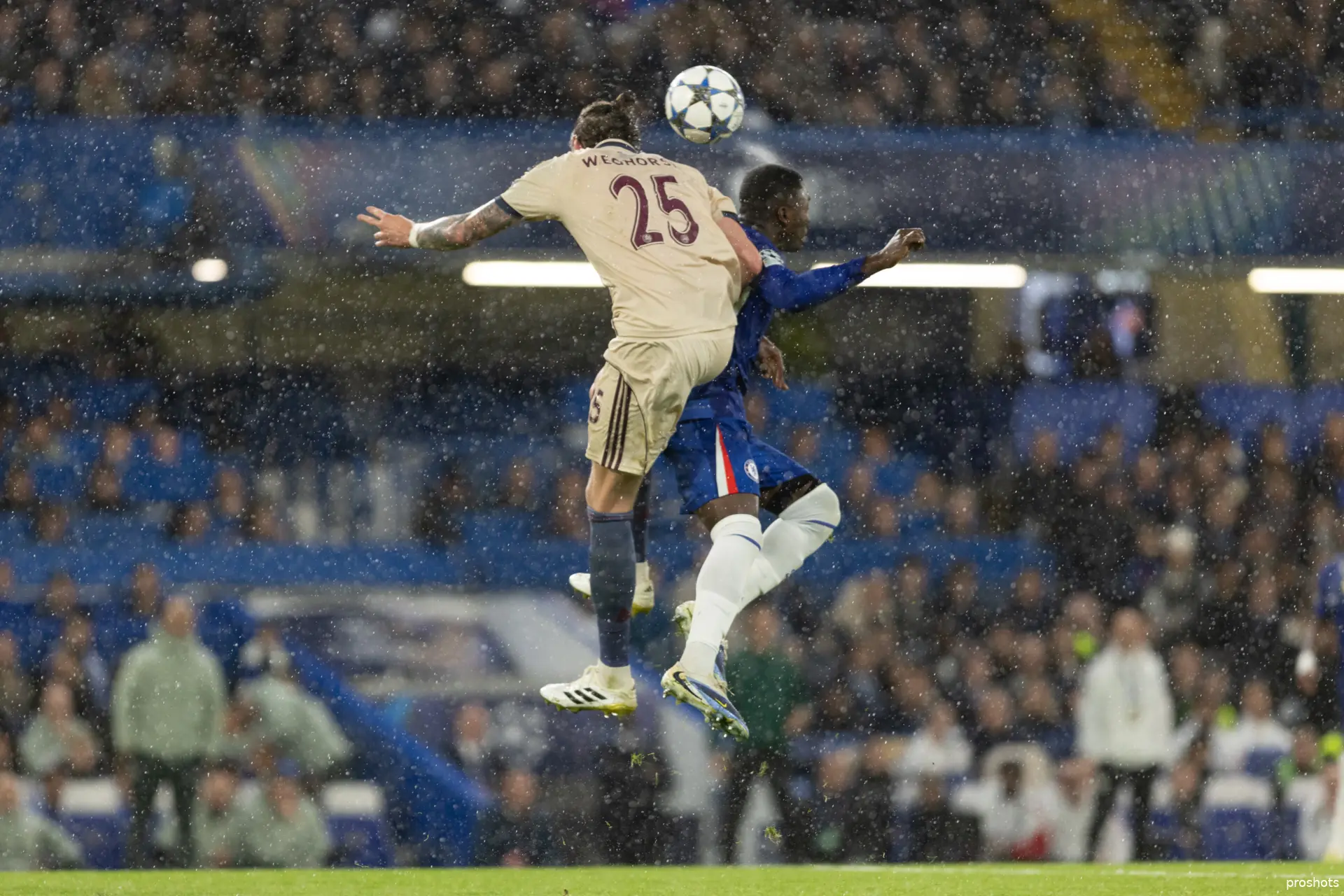 wout weghorst Chelsea ajax 25/26
