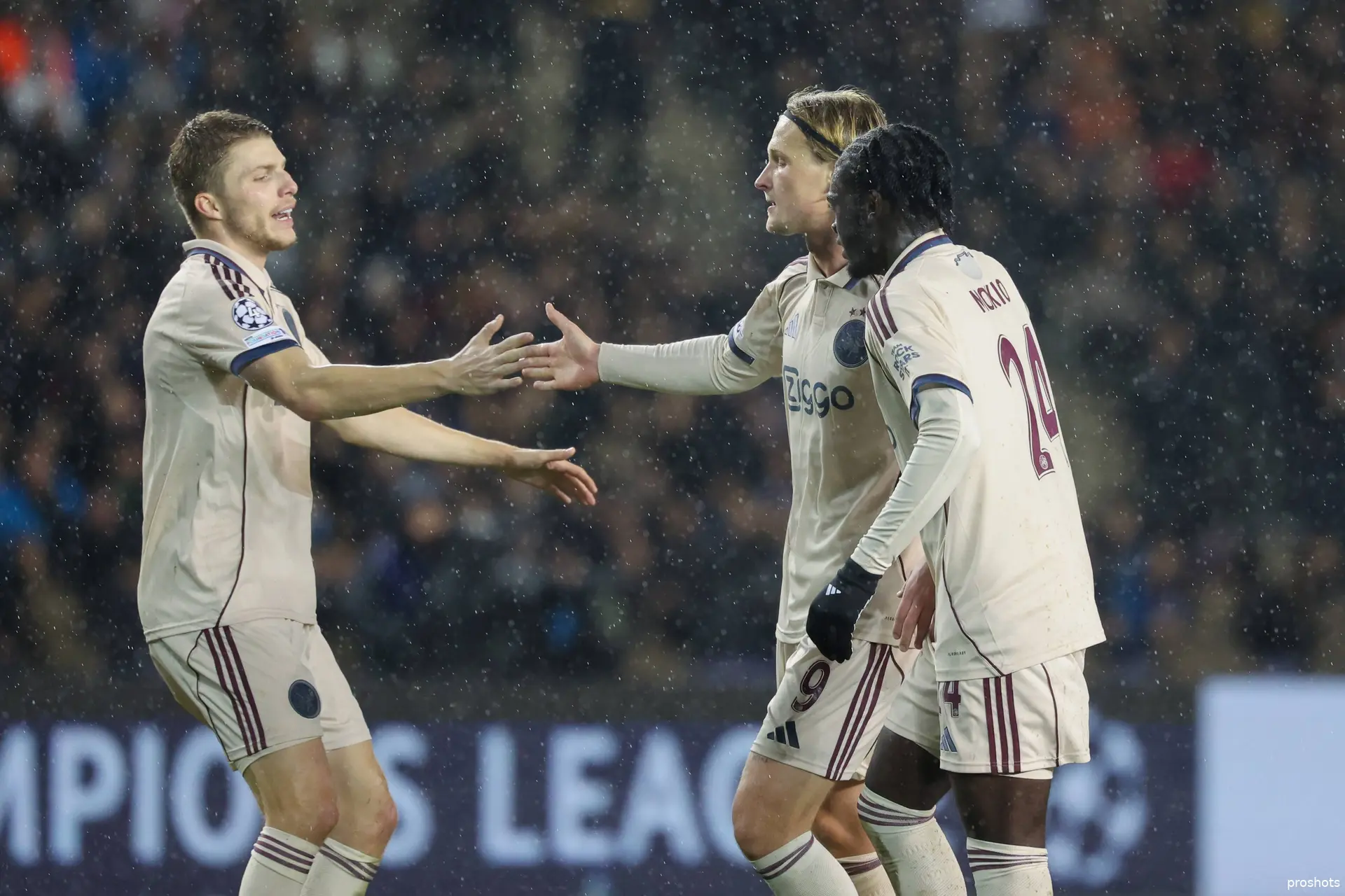 Ajax Showtime Ajax Anton Gaaei Kasper Dolberg Jorthy Mokio