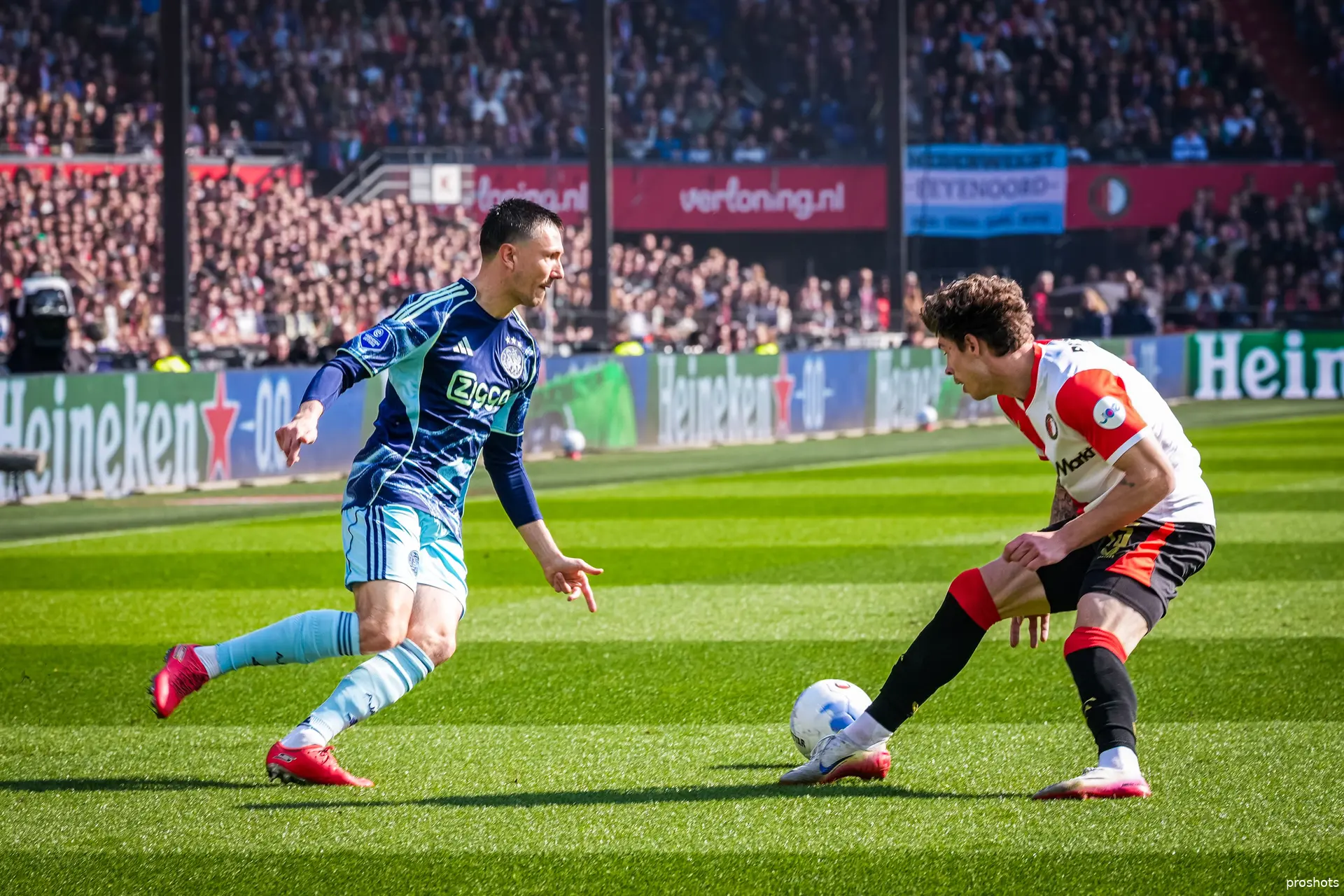 ajax showtime steven berghuis Feyenoord ajax 25/26