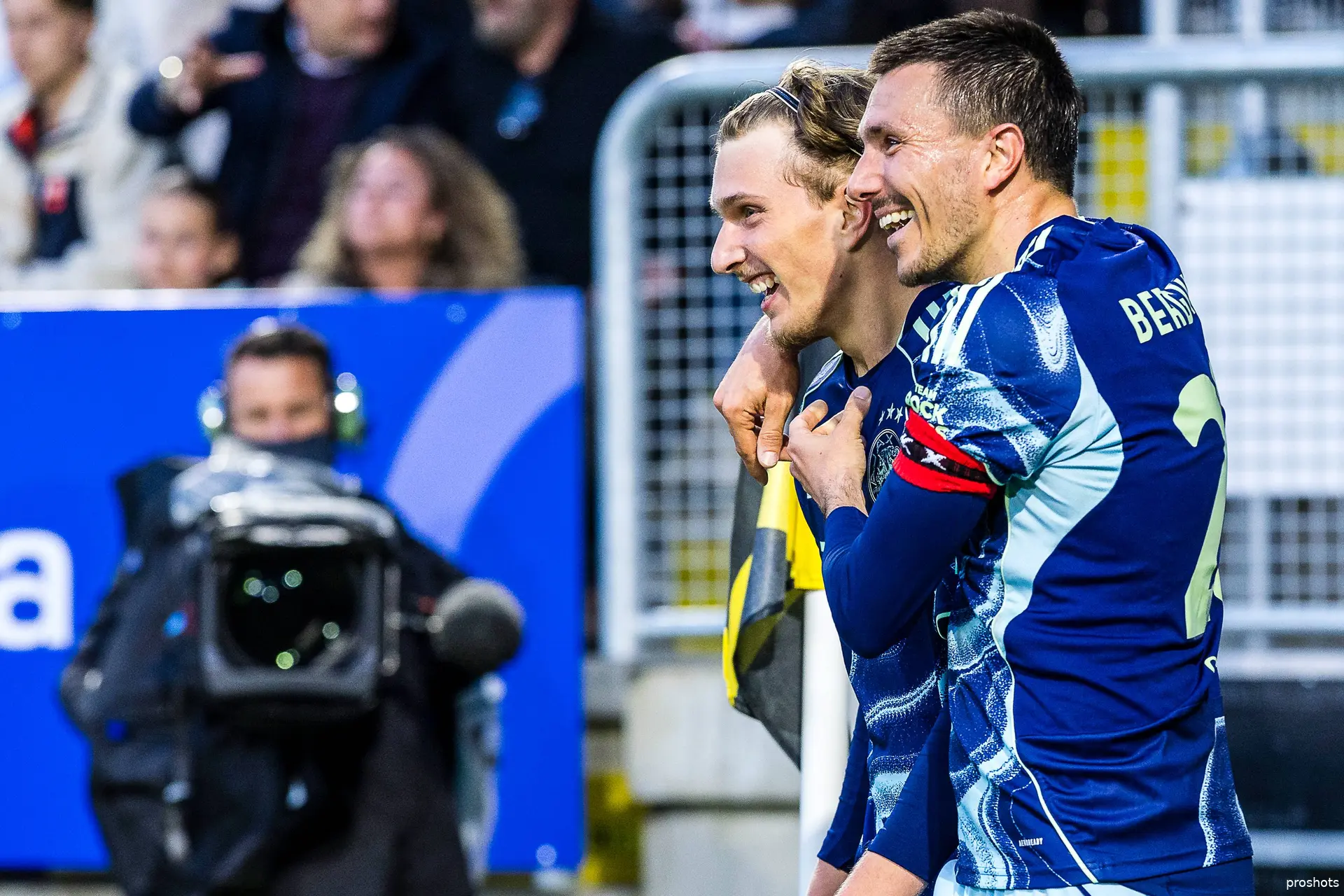 Ajax Showtime Mika Godts Steven Berghuis Ajax NAC Breda