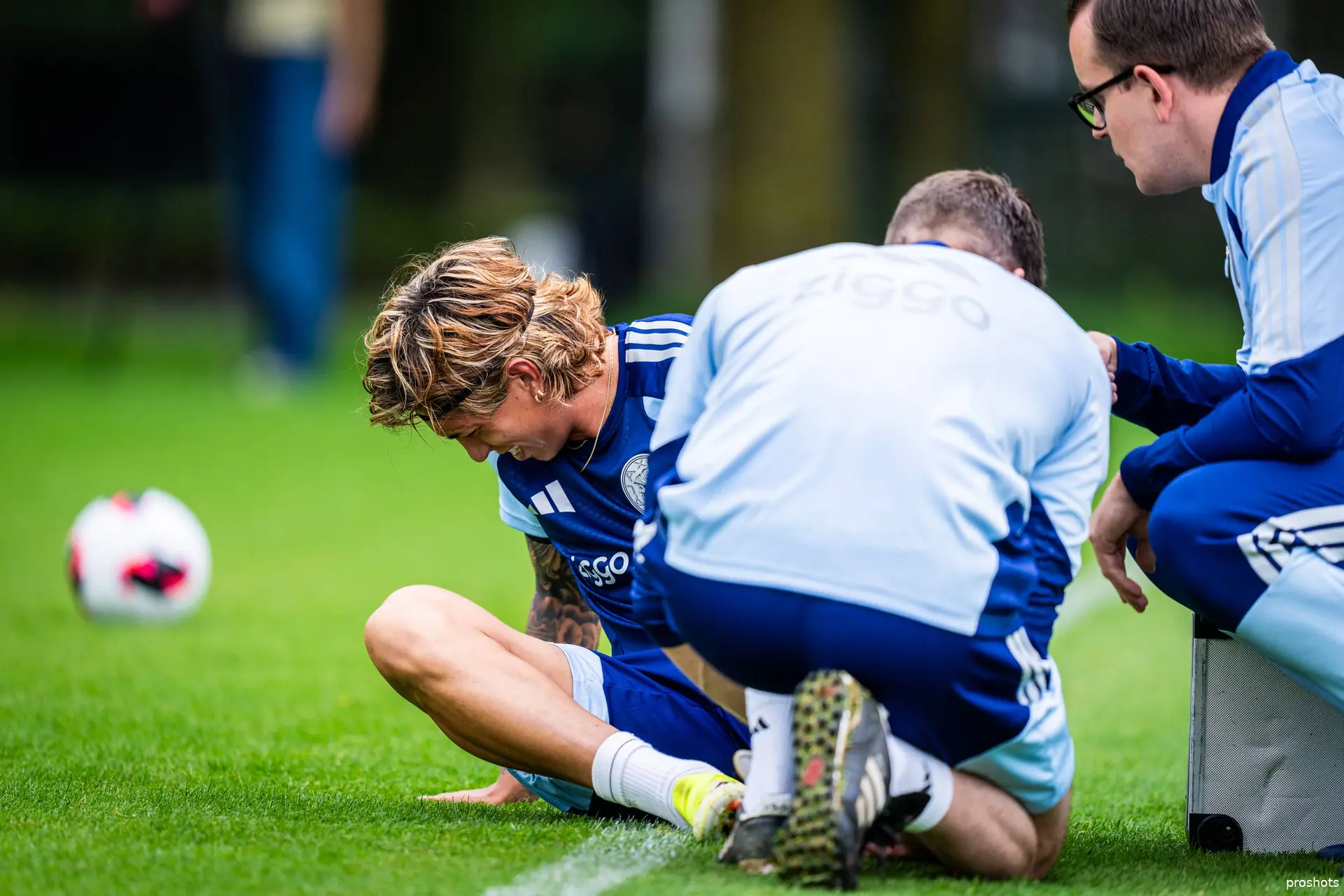 Ajax Showtime Maher Carrizo Ajax Training Blessure
