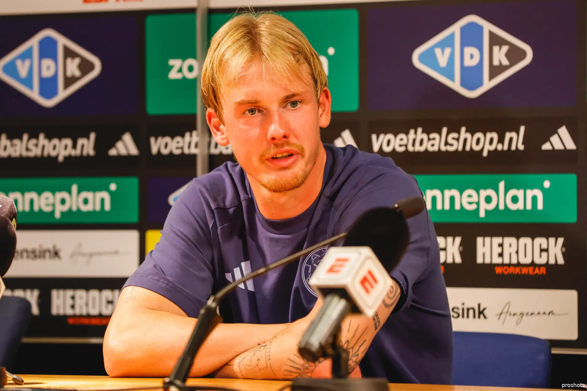 ajax showtime julian brandt ajax