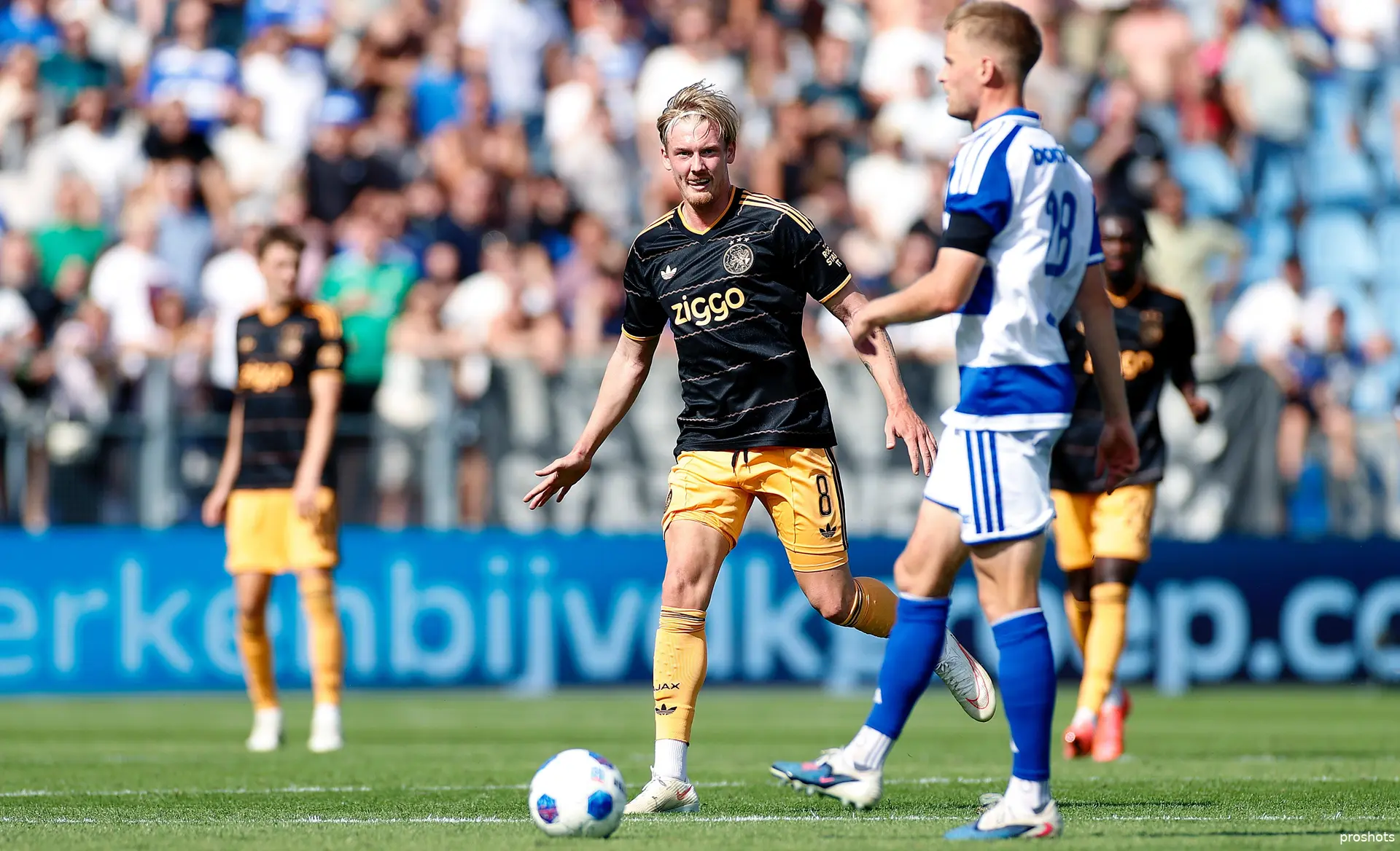 ajax showtime julian brandt ajax pec zwolle