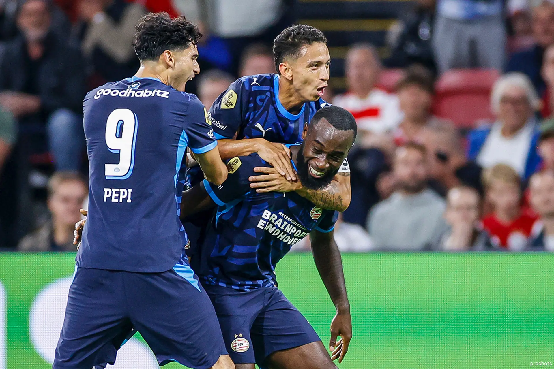 ajax showtime lutsharel Geertruida ajax psv