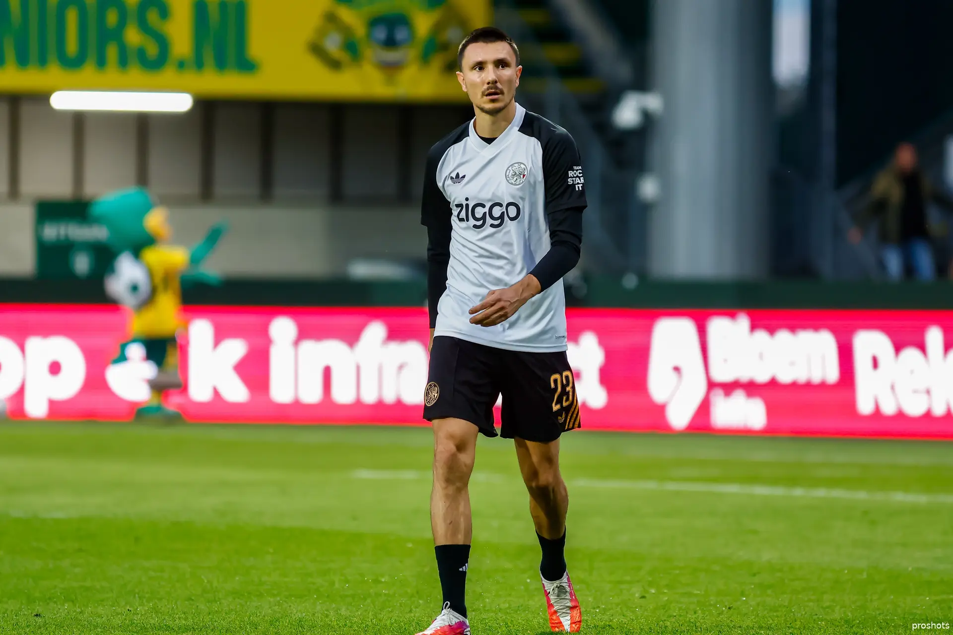ajax showtime Steven berghuis ajax fortuna sittard 25/26